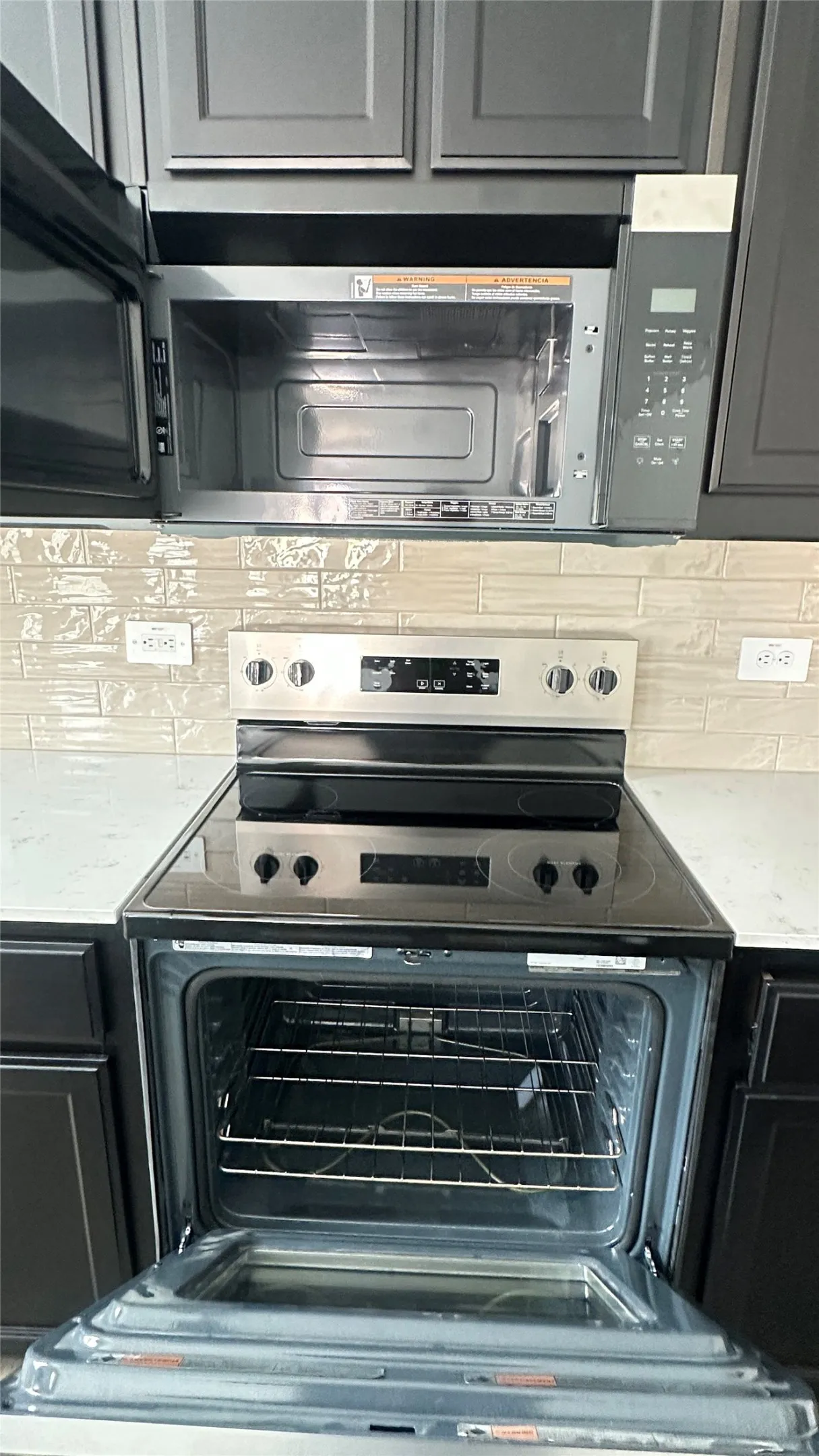 Single Family Residence For Rent in Denton County , 1713 Meadow Crest Drive, Aubrey, Texas 76227, 2 Bedroom, 2 Bathroom, 2 Garage spaces, 1,498 Sqft, built in 2025, mls#21352747, Real Estate Agent in Aubrey, Homes For Rent in Denton county, Homes For Rent in Aubrey, Realtor in Aubrey Texas, Real Estate Brokerage Independent Realty Texas, Luminita Cordes Realtor