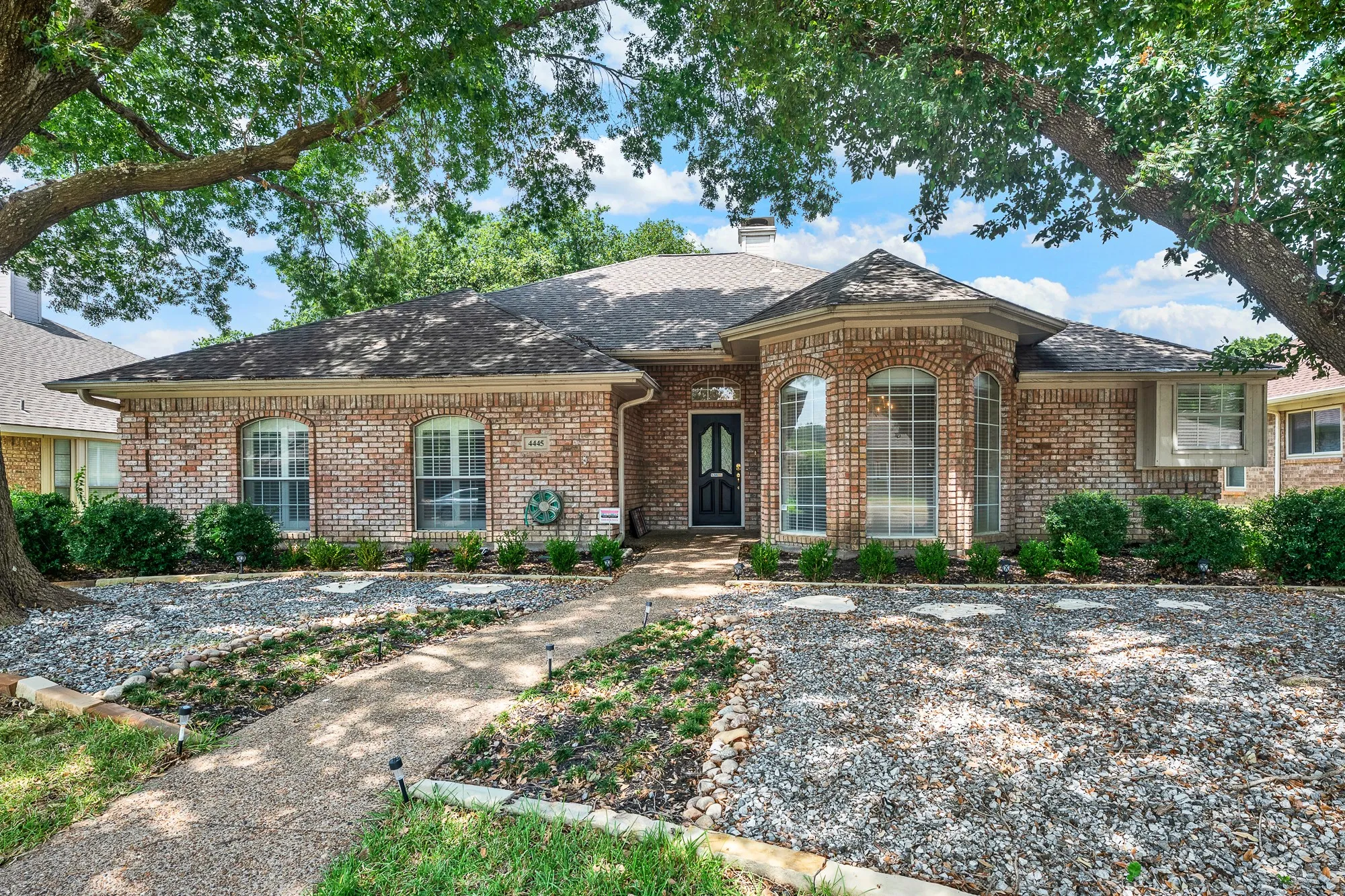 Single Family Residence For Sale in Collin County , 4445 Jenning Drive, Plano, Texas 75093, 3 Bedroom, 2 Bathroom, 2 Garage spaces, 1,966 Sqft, built in 1987, mls#21304203, Real Estate Agent in Plano, Homes For Sale in Collin county, Homes For Sale in Plano, Realtor in Plano Texas, Real Estate Brokerage Independent Realty Texas, Luminita Cordes Realtor