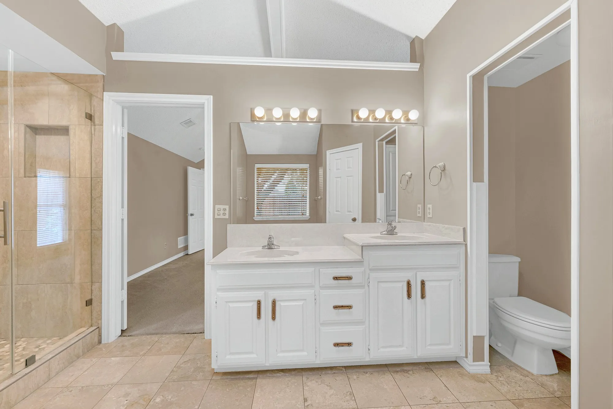 Single Family Residence For Sale in Collin County , 4445 Jenning Drive, Plano, Texas 75093, 3 Bedroom, 2 Bathroom, 2 Garage spaces, 1,966 Sqft, built in 1987, mls#21304203, Real Estate Agent in Plano, Homes For Sale in Collin county, Homes For Sale in Plano, Realtor in Plano Texas, Real Estate Brokerage Independent Realty Texas, Luminita Cordes Realtor