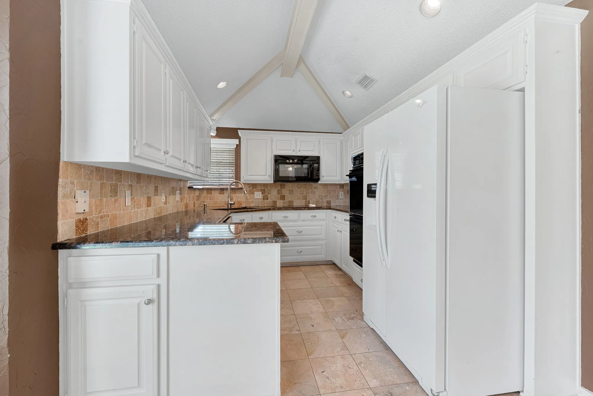 Single Family Residence For Sale in Collin County , 4445 Jenning Drive, Plano, Texas 75093, 3 Bedroom, 2 Bathroom, 2 Garage spaces, 1,966 Sqft, built in 1987, mls#21304203, Real Estate Agent in Plano, Homes For Sale in Collin county, Homes For Sale in Plano, Realtor in Plano Texas, Real Estate Brokerage Independent Realty Texas, Luminita Cordes Realtor