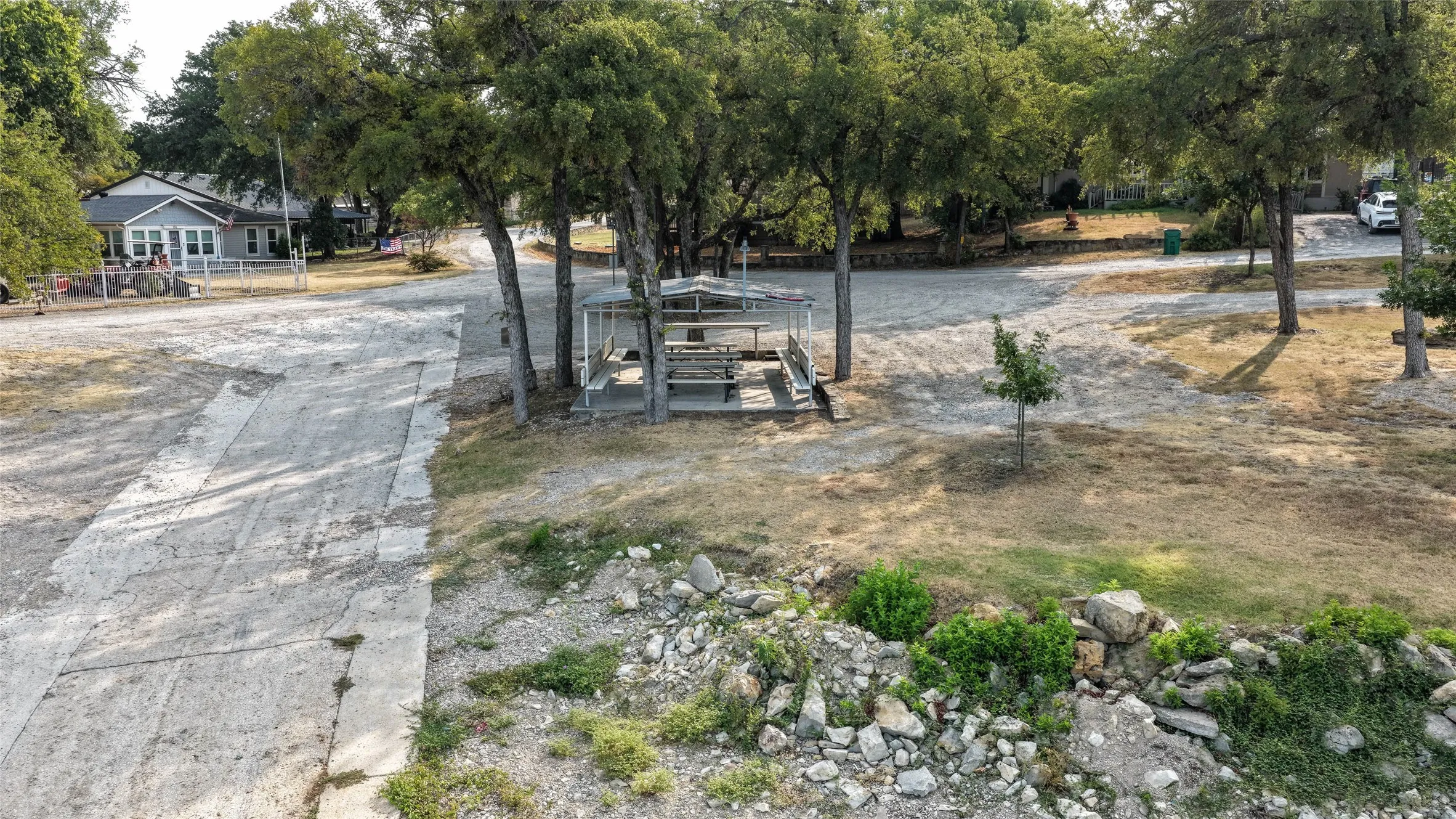 Single Family Residence For Sale in Wise County , 259 Dock Street, Bridgeport, Texas 76426, 2 Bedroom, 1 Bathroom, 2 Garage spaces, 1,125 Sqft, built in 1997, mls#21352511, Real Estate Agent in Bridgeport, Homes For Sale in Wise county, Homes For Sale in Bridgeport, Realtor in Bridgeport Texas, Real Estate Brokerage Independent Realty Texas, Luminita Cordes Realtor