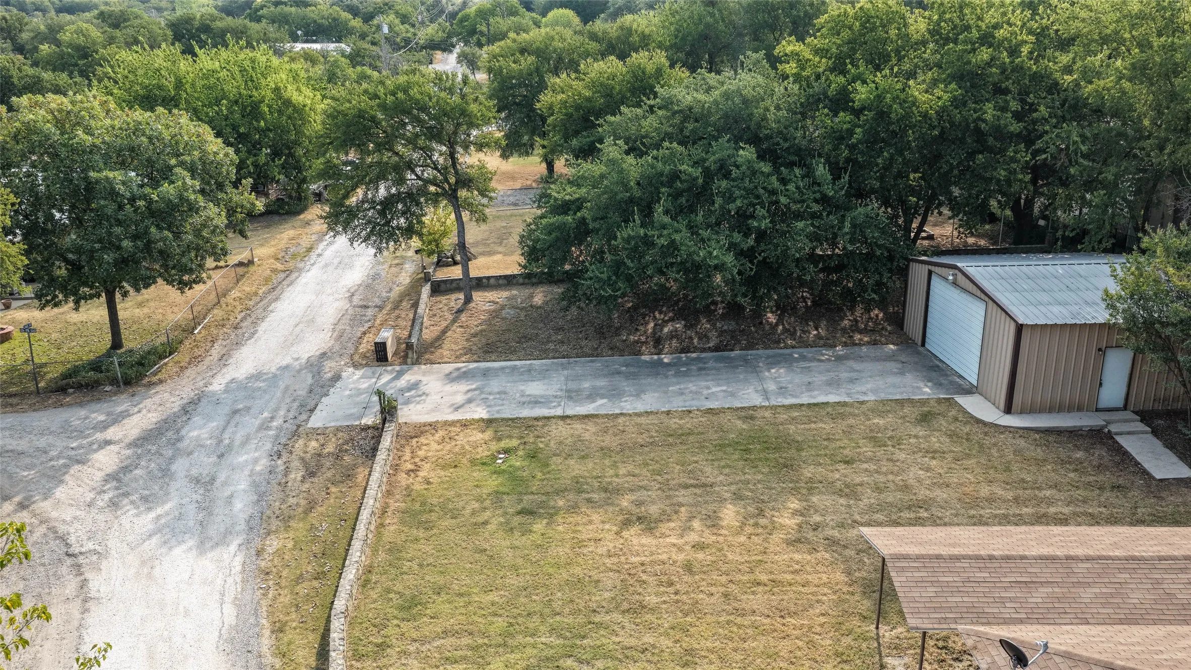 Single Family Residence For Sale in Wise County , 259 Dock Street, Bridgeport, Texas 76426, 2 Bedroom, 1 Bathroom, 2 Garage spaces, 1,125 Sqft, built in 1997, mls#21352511, Real Estate Agent in Bridgeport, Homes For Sale in Wise county, Homes For Sale in Bridgeport, Realtor in Bridgeport Texas, Real Estate Brokerage Independent Realty Texas, Luminita Cordes Realtor