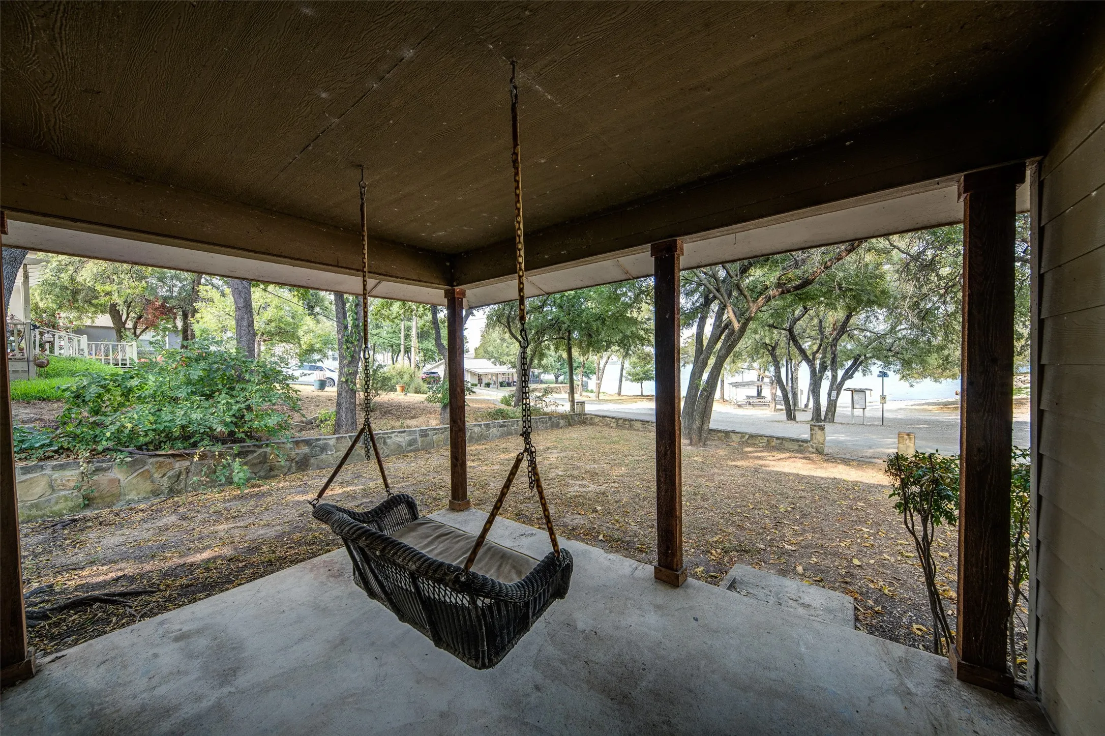 Single Family Residence For Sale in Wise County , 259 Dock Street, Bridgeport, Texas 76426, 2 Bedroom, 1 Bathroom, 2 Garage spaces, 1,125 Sqft, built in 1997, mls#21352511, Real Estate Agent in Bridgeport, Homes For Sale in Wise county, Homes For Sale in Bridgeport, Realtor in Bridgeport Texas, Real Estate Brokerage Independent Realty Texas, Luminita Cordes Realtor