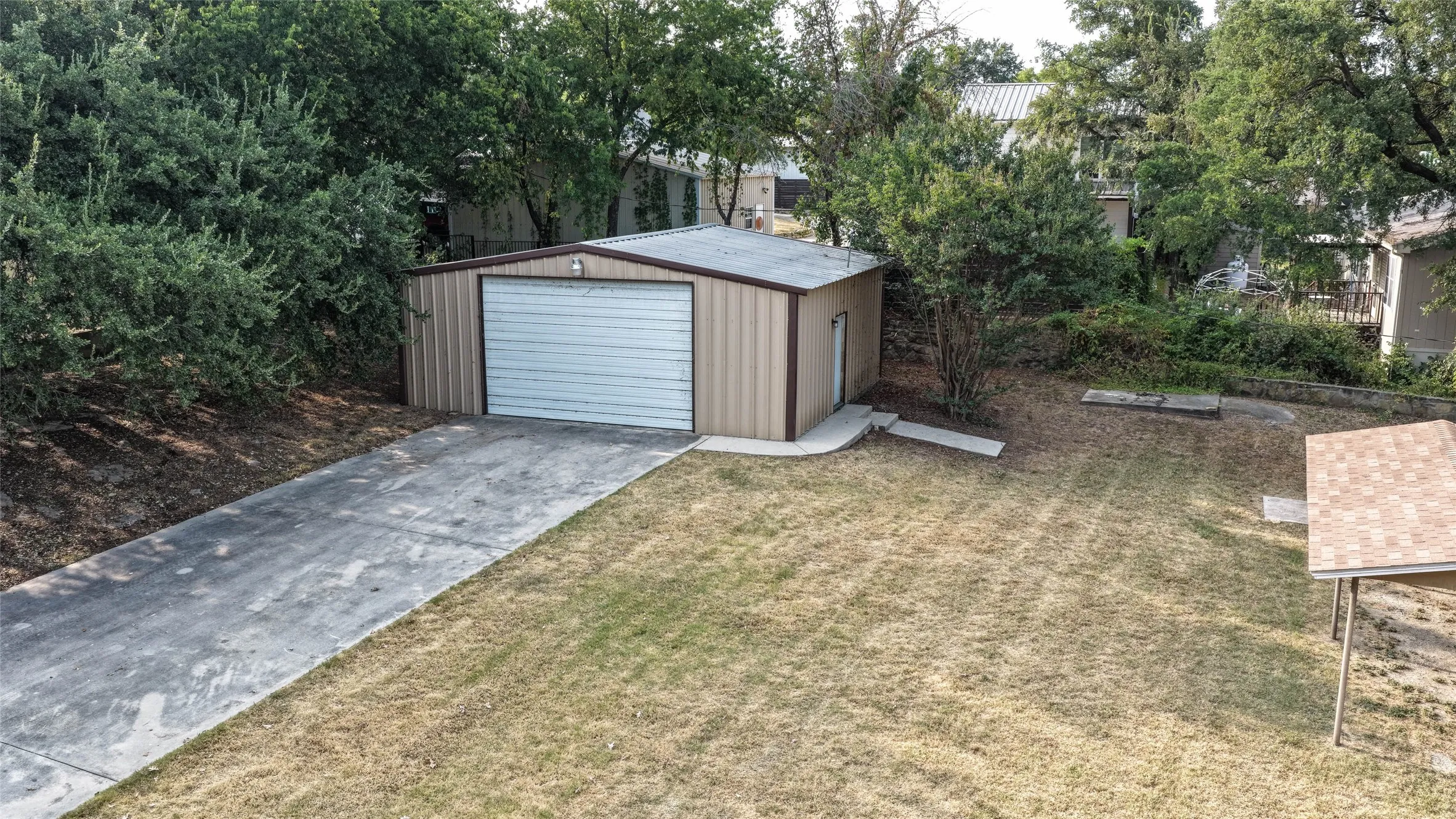 Single Family Residence For Sale in Wise County , 259 Dock Street, Bridgeport, Texas 76426, 2 Bedroom, 1 Bathroom, 2 Garage spaces, 1,125 Sqft, built in 1997, mls#21352511, Real Estate Agent in Bridgeport, Homes For Sale in Wise county, Homes For Sale in Bridgeport, Realtor in Bridgeport Texas, Real Estate Brokerage Independent Realty Texas, Luminita Cordes Realtor