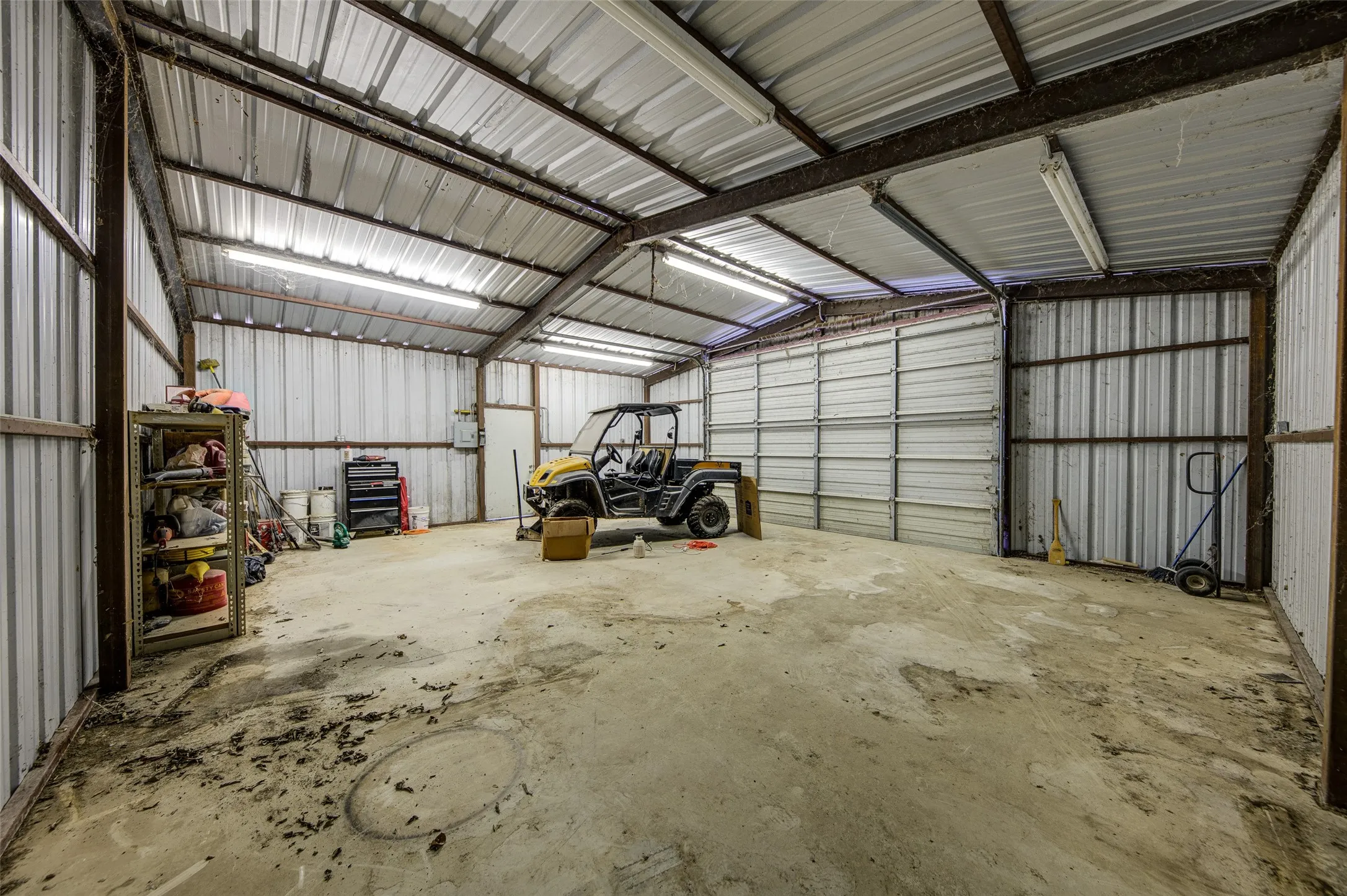 Single Family Residence For Sale in Wise County , 259 Dock Street, Bridgeport, Texas 76426, 2 Bedroom, 1 Bathroom, 2 Garage spaces, 1,125 Sqft, built in 1997, mls#21352511, Real Estate Agent in Bridgeport, Homes For Sale in Wise county, Homes For Sale in Bridgeport, Realtor in Bridgeport Texas, Real Estate Brokerage Independent Realty Texas, Luminita Cordes Realtor