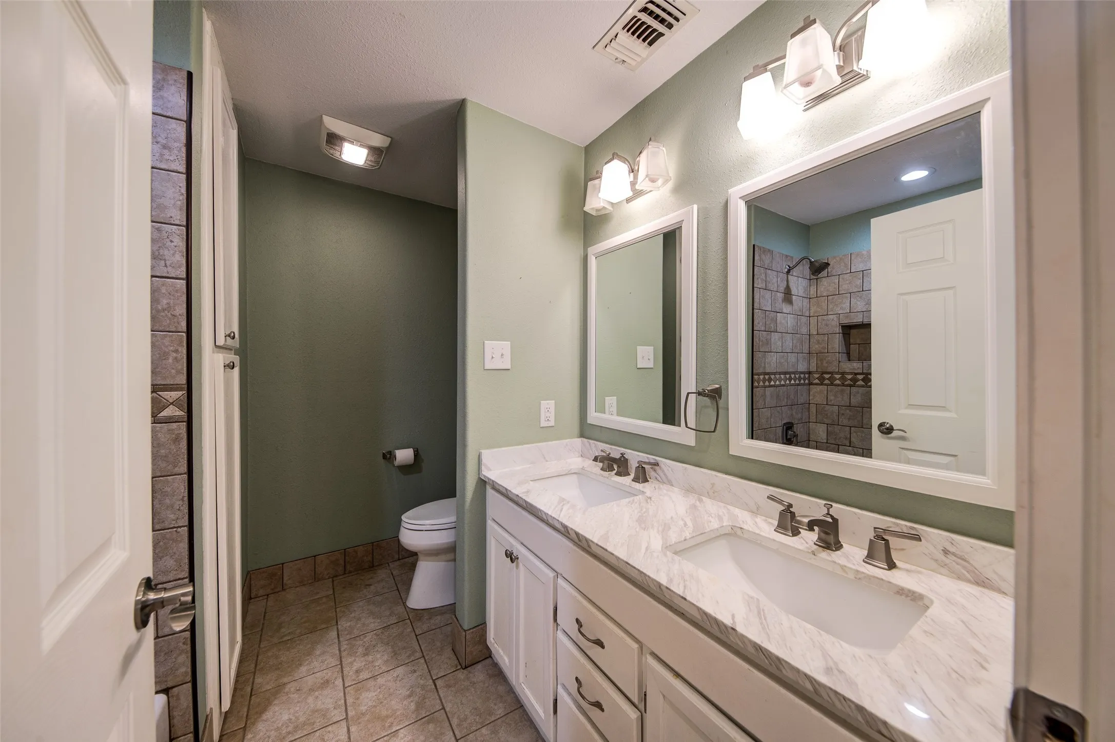 Single Family Residence For Sale in Wise County , 259 Dock Street, Bridgeport, Texas 76426, 2 Bedroom, 1 Bathroom, 2 Garage spaces, 1,125 Sqft, built in 1997, mls#21352511, Real Estate Agent in Bridgeport, Homes For Sale in Wise county, Homes For Sale in Bridgeport, Realtor in Bridgeport Texas, Real Estate Brokerage Independent Realty Texas, Luminita Cordes Realtor
