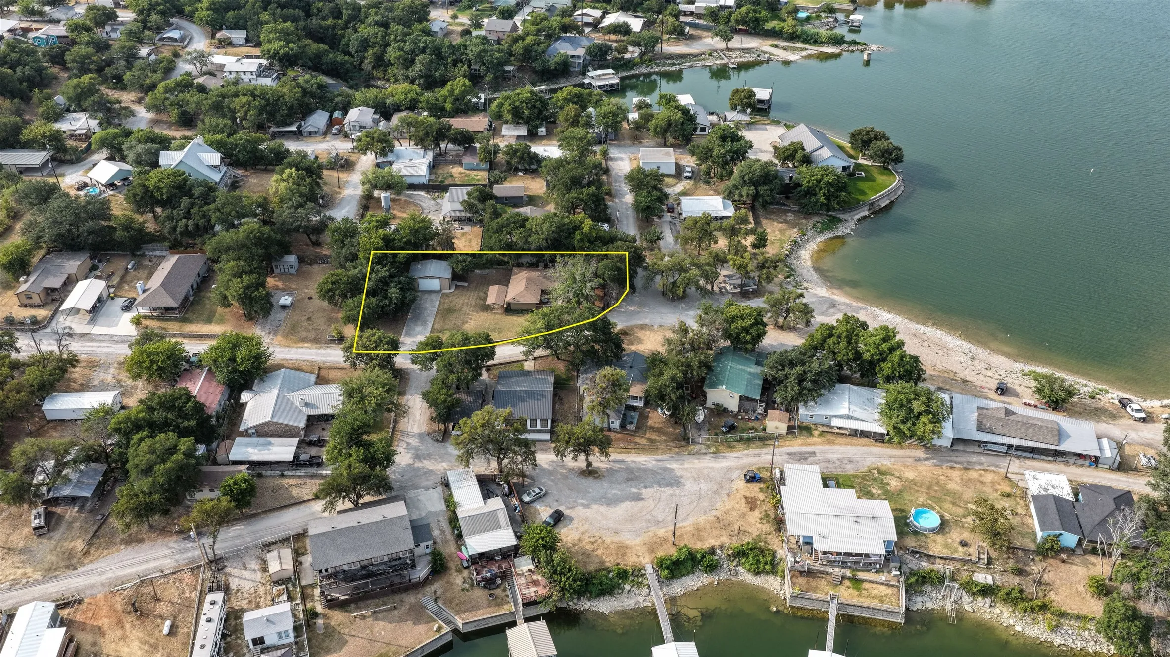 Single Family Residence For Sale in Wise County , 259 Dock Street, Bridgeport, Texas 76426, 2 Bedroom, 1 Bathroom, 2 Garage spaces, 1,125 Sqft, built in 1997, mls#21352511, Real Estate Agent in Bridgeport, Homes For Sale in Wise county, Homes For Sale in Bridgeport, Realtor in Bridgeport Texas, Real Estate Brokerage Independent Realty Texas, Luminita Cordes Realtor