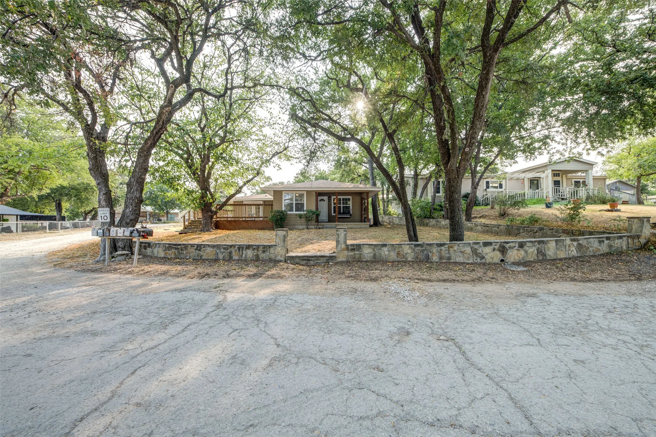 Single Family Residence For Sale in Wise County , 259 Dock Street, Bridgeport, Texas 76426, 2 Bedroom, 1 Bathroom, 2 Garage spaces, 1,125 Sqft, built in 1997, mls#21352511, Real Estate Agent in Bridgeport, Homes For Sale in Wise county, Homes For Sale in Bridgeport, Realtor in Bridgeport Texas, Real Estate Brokerage Independent Realty Texas, Luminita Cordes Realtor