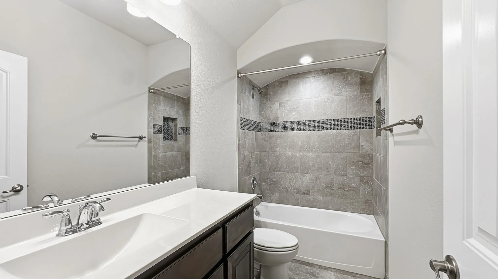 Upstairs Full Bath
