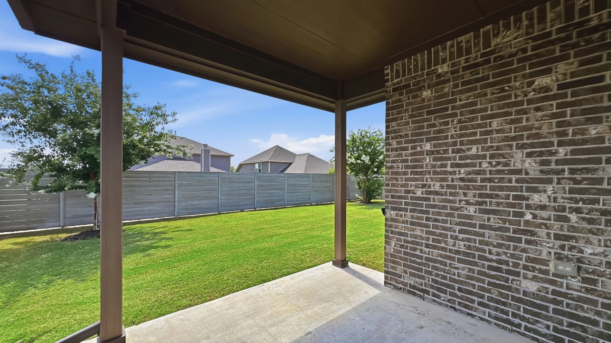 Single Family Residence For Sale in Denton County , 824 Dove Cove, Argyle, Texas 76226, 4 Bedroom, 3 Bathroom, 2 Garage spaces, 2,511 Sqft, built in 2018, mls#21352765, Real Estate Agent in Argyle, Homes For Sale in Denton county, Homes For Sale in Argyle, Realtor in Argyle Texas, Real Estate Brokerage Independent Realty Texas, Luminita Cordes Realtor
