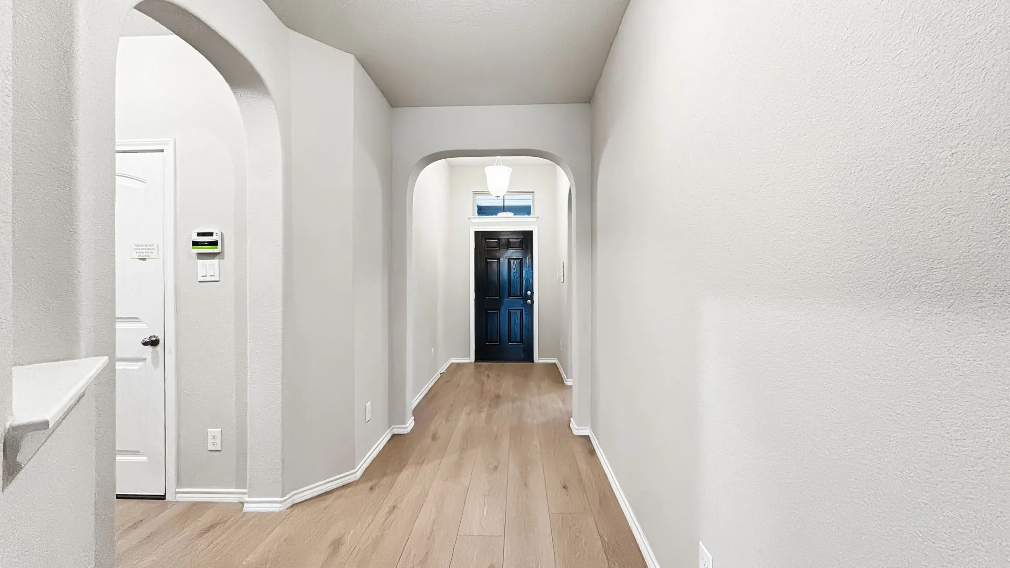 Single Family Residence For Sale in Denton County , 824 Dove Cove, Argyle, Texas 76226, 4 Bedroom, 3 Bathroom, 2 Garage spaces, 2,511 Sqft, built in 2018, mls#21352765, Real Estate Agent in Argyle, Homes For Sale in Denton county, Homes For Sale in Argyle, Realtor in Argyle Texas, Real Estate Brokerage Independent Realty Texas, Luminita Cordes Realtor