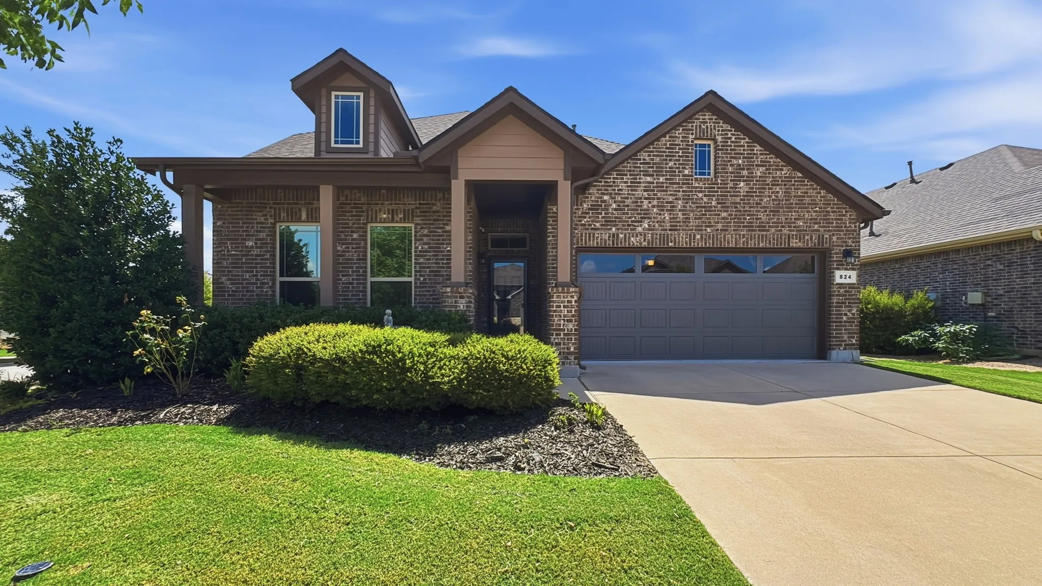 Single Family Residence For Sale in Denton County , 824 Dove Cove, Argyle, Texas 76226, 4 Bedroom, 3 Bathroom, 2 Garage spaces, 2,511 Sqft, built in 2018, mls#21352765, Real Estate Agent in Argyle, Homes For Sale in Denton county, Homes For Sale in Argyle, Realtor in Argyle Texas, Real Estate Brokerage Independent Realty Texas, Luminita Cordes Realtor