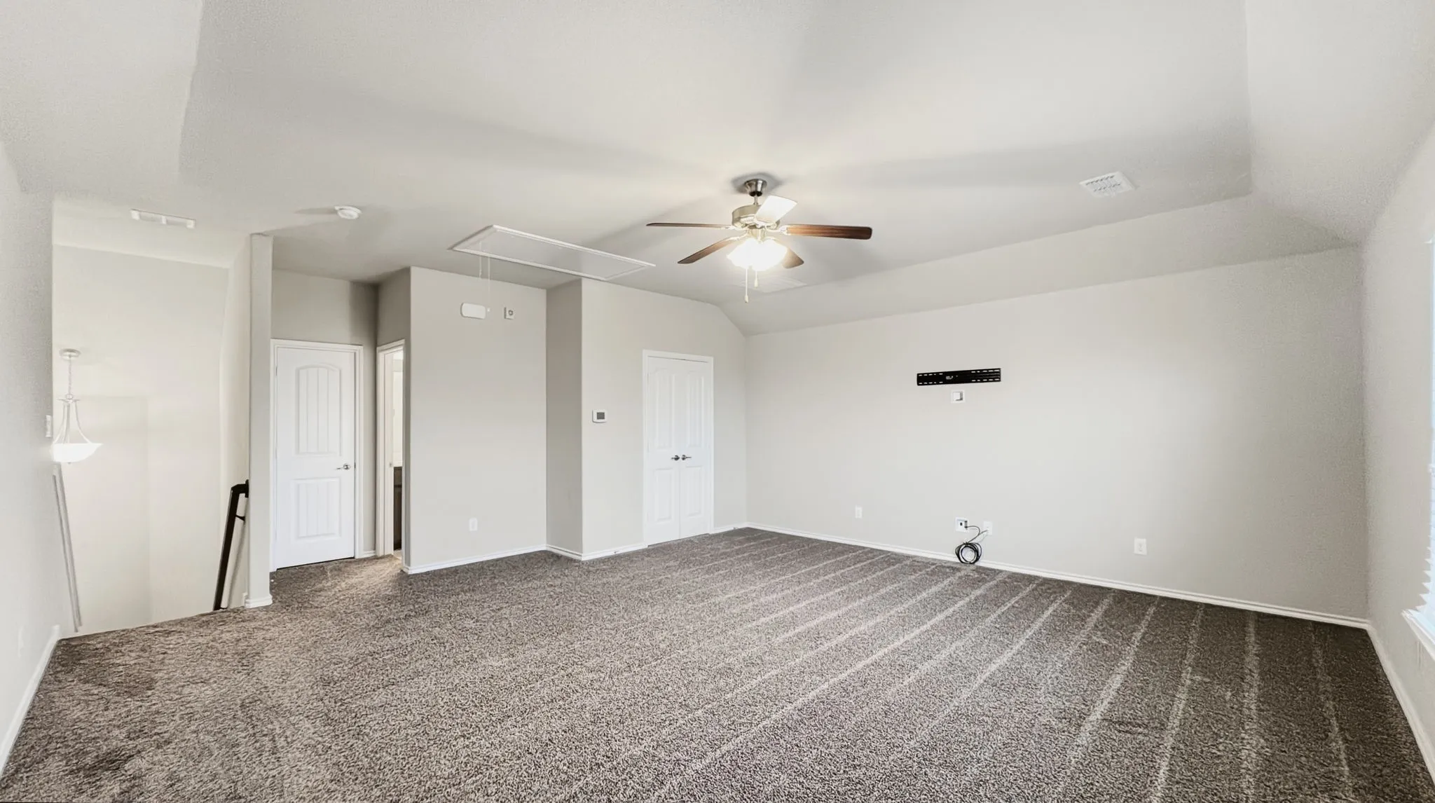 Single Family Residence For Sale in Denton County , 824 Dove Cove, Argyle, Texas 76226, 4 Bedroom, 3 Bathroom, 2 Garage spaces, 2,511 Sqft, built in 2018, mls#21352765, Real Estate Agent in Argyle, Homes For Sale in Denton county, Homes For Sale in Argyle, Realtor in Argyle Texas, Real Estate Brokerage Independent Realty Texas, Luminita Cordes Realtor