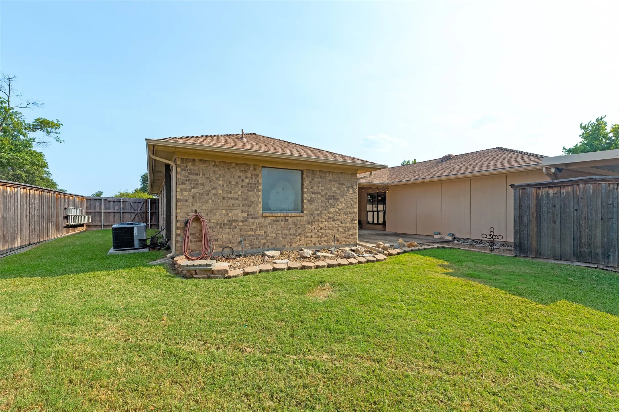 Single Family Residence For Sale in Collin County , 1001 Bass Drive, Plano, Texas 75025, 3 Bedroom, 2 Bathroom, 2 Garage spaces, 1,741 Sqft, built in 1984, mls#21351425, Real Estate Agent in Plano, Homes For Sale in Collin county, Homes For Sale in Plano, Realtor in Plano Texas, Real Estate Brokerage Independent Realty Texas, Luminita Cordes Realtor