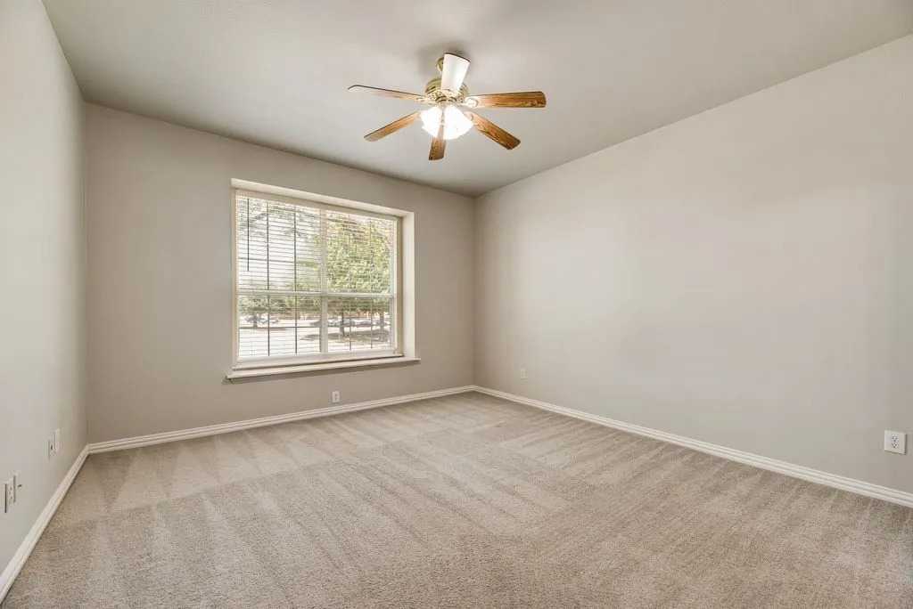 Single Family Residence For Rent in Denton County , 11632 Lenox Lane, Frisco, Texas 75033, 4 Bedroom, 3 Bathroom, 2 Garage spaces, 1,878 Sqft, built in 2002, mls#21352739, Real Estate Agent in Frisco, Homes For Rent in Denton county, Homes For Rent in Frisco, Realtor in Frisco Texas, Real Estate Brokerage Independent Realty Texas, Luminita Cordes Realtor