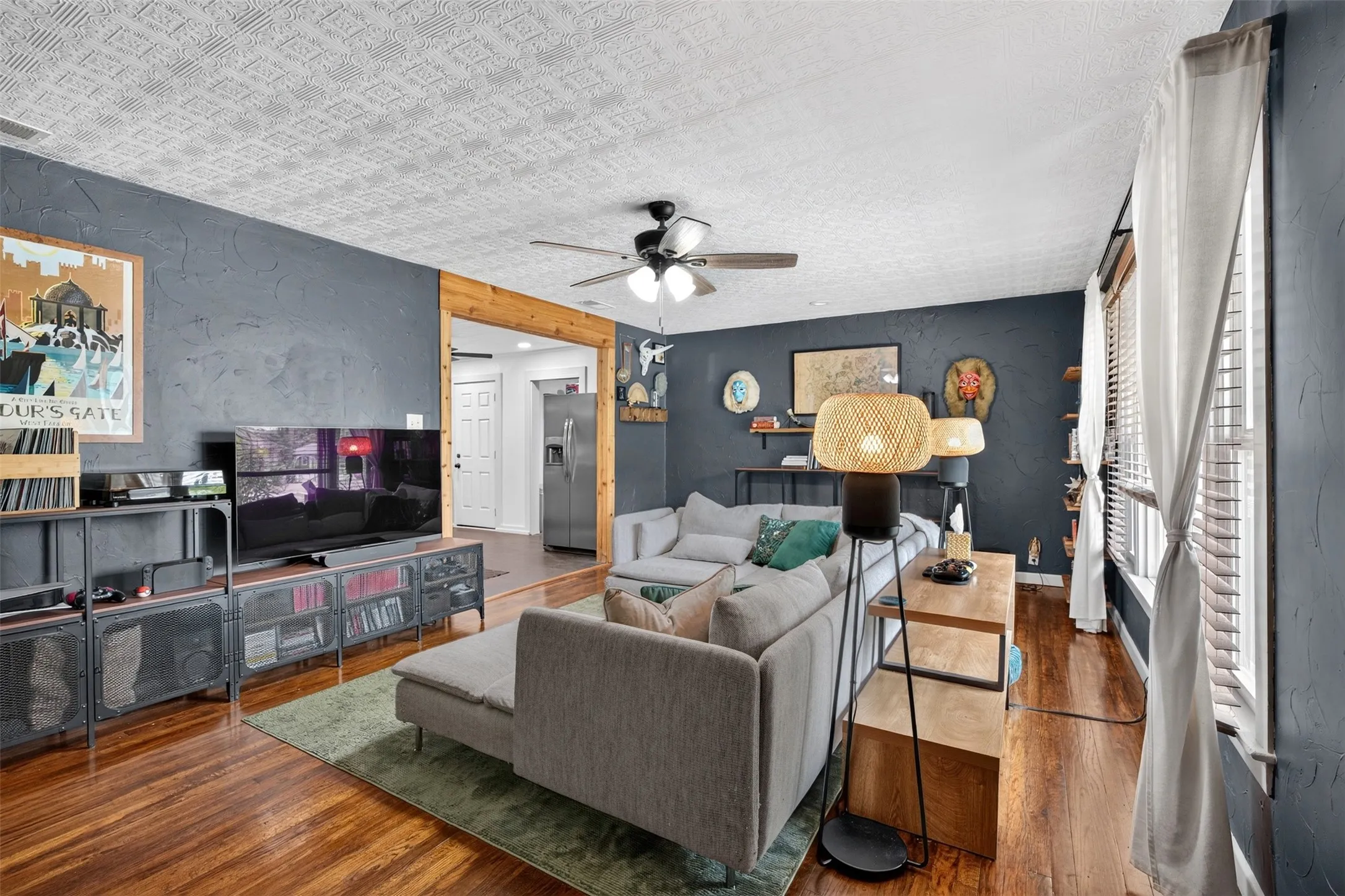Single Family Residence For Sale in Johnson County , 1006 Poindexter Avenue, Cleburne, Texas 76033, 3 Bedroom, 1 Bathroom, 1 Garage spaces, 1,144 Sqft, built in 1955, mls#21352422, Real Estate Agent in Cleburne, Homes For Sale in Johnson county, Homes For Sale in Cleburne, Realtor in Cleburne Texas, Real Estate Brokerage Independent Realty Texas, Luminita Cordes Realtor