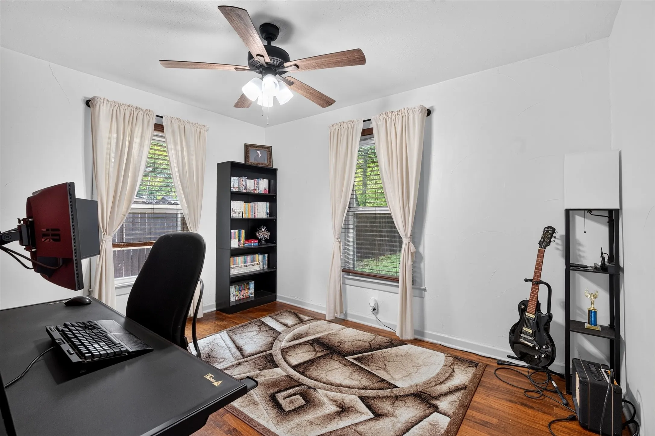 Single Family Residence For Sale in Johnson County , 1006 Poindexter Avenue, Cleburne, Texas 76033, 3 Bedroom, 1 Bathroom, 1 Garage spaces, 1,144 Sqft, built in 1955, mls#21352422, Real Estate Agent in Cleburne, Homes For Sale in Johnson county, Homes For Sale in Cleburne, Realtor in Cleburne Texas, Real Estate Brokerage Independent Realty Texas, Luminita Cordes Realtor