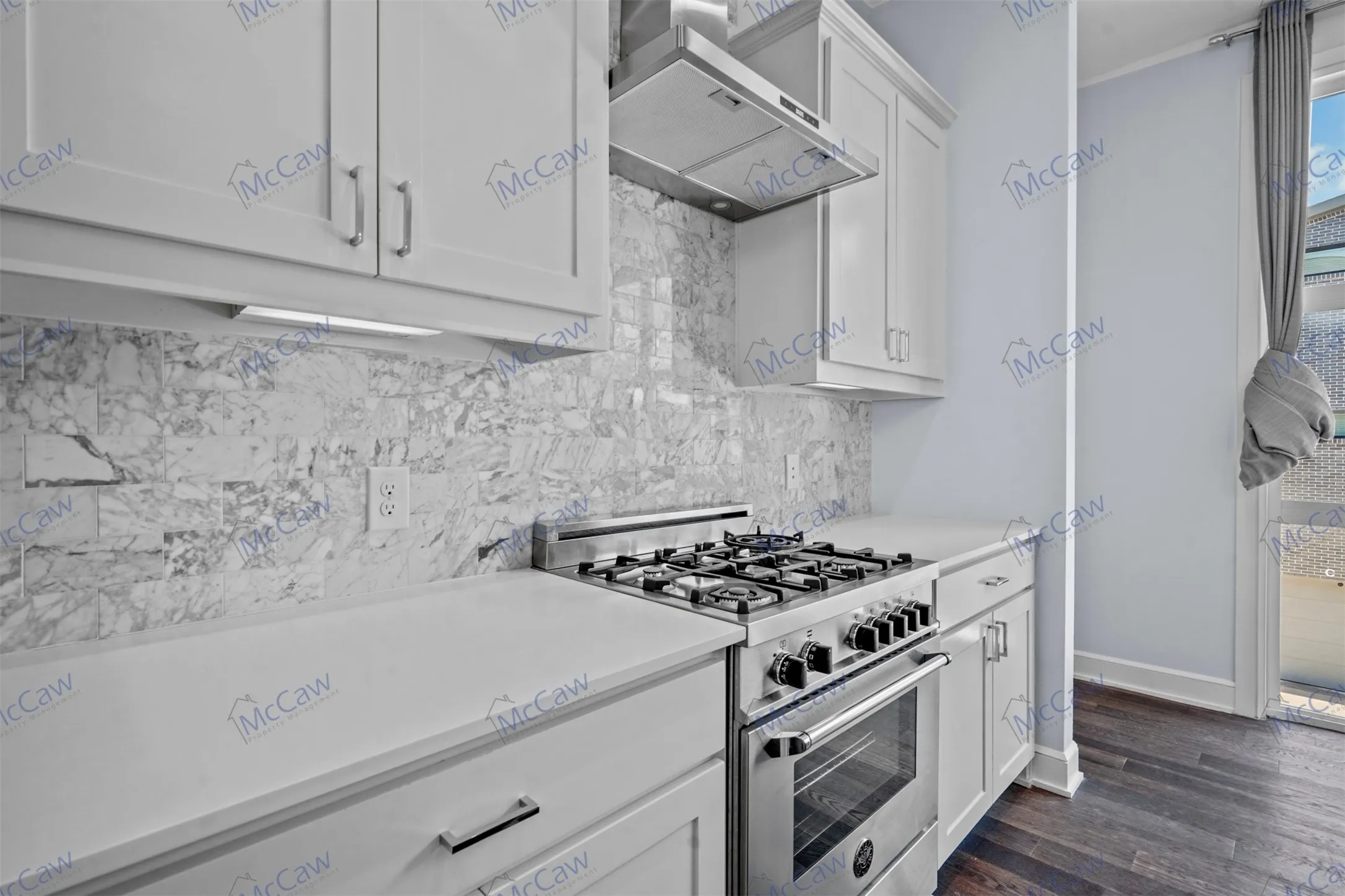 Townhouse For Rent in Dallas County , 5202 Capitol Avenue 1108, Dallas, Texas 75206, 2 Bedroom, 3 Bathroom, 2 Garage spaces, 1,406 Sqft, built in 2016, mls#21352784, Real Estate Agent in Dallas, Homes For Rent in Dallas county, Homes For Rent in Dallas, Realtor in Dallas Texas, Real Estate Brokerage Independent Realty Texas, Luminita Cordes Realtor