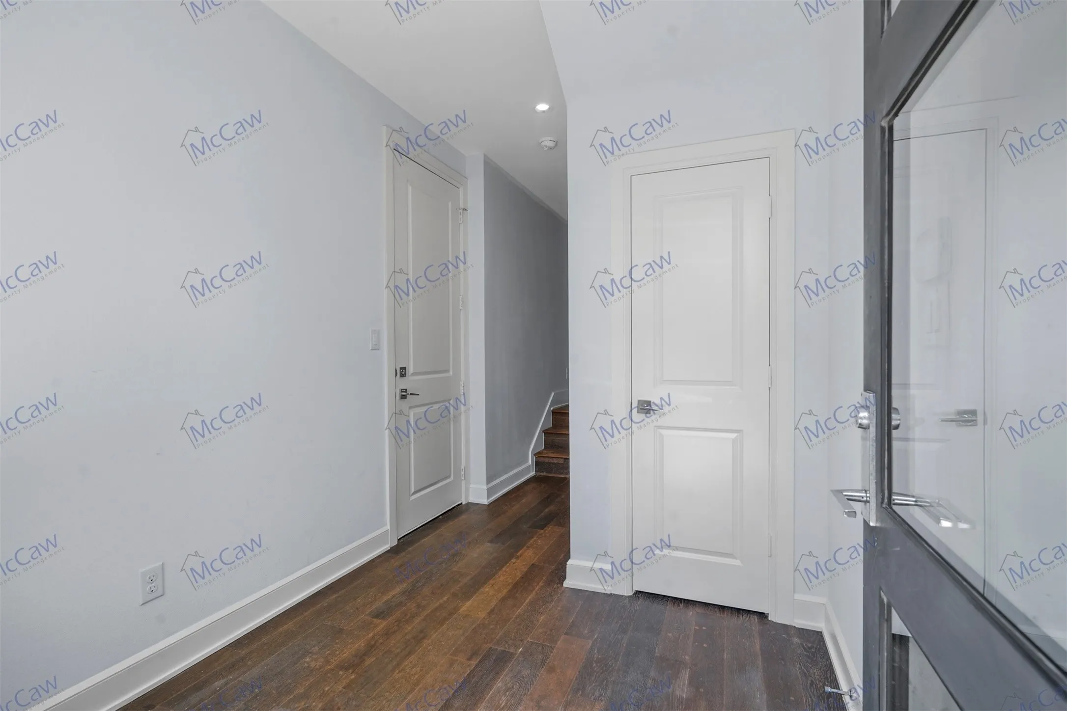 Townhouse For Rent in Dallas County , 5202 Capitol Avenue 1108, Dallas, Texas 75206, 2 Bedroom, 3 Bathroom, 2 Garage spaces, 1,406 Sqft, built in 2016, mls#21352784, Real Estate Agent in Dallas, Homes For Rent in Dallas county, Homes For Rent in Dallas, Realtor in Dallas Texas, Real Estate Brokerage Independent Realty Texas, Luminita Cordes Realtor
