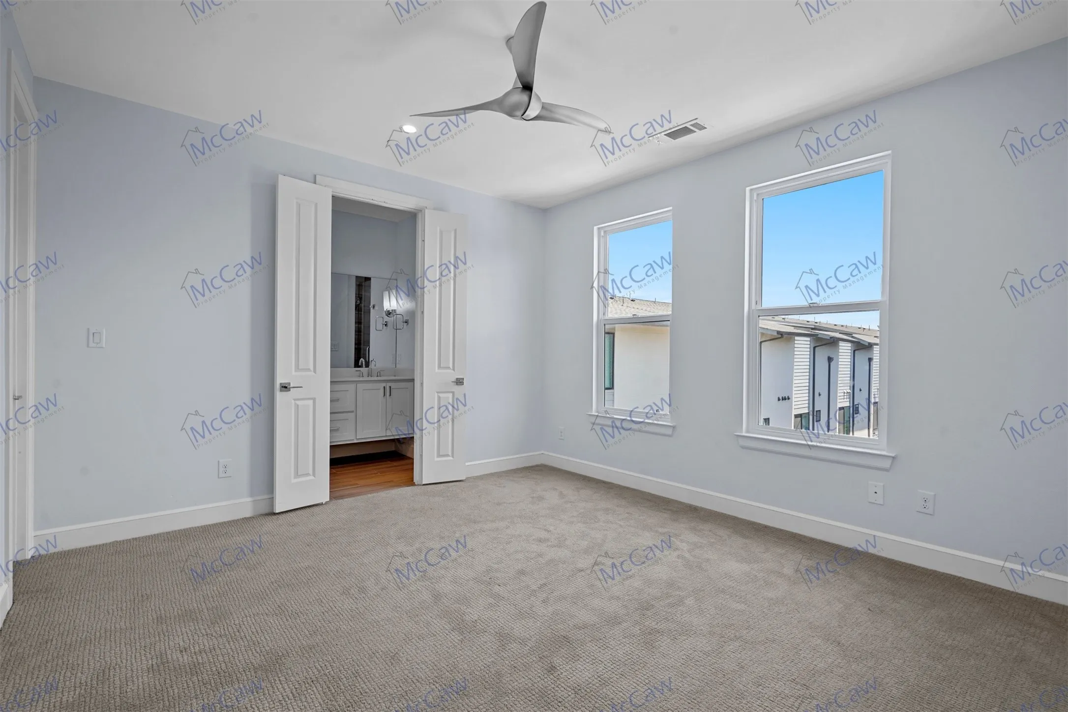 Townhouse For Rent in Dallas County , 5202 Capitol Avenue 1108, Dallas, Texas 75206, 2 Bedroom, 3 Bathroom, 2 Garage spaces, 1,406 Sqft, built in 2016, mls#21352784, Real Estate Agent in Dallas, Homes For Rent in Dallas county, Homes For Rent in Dallas, Realtor in Dallas Texas, Real Estate Brokerage Independent Realty Texas, Luminita Cordes Realtor