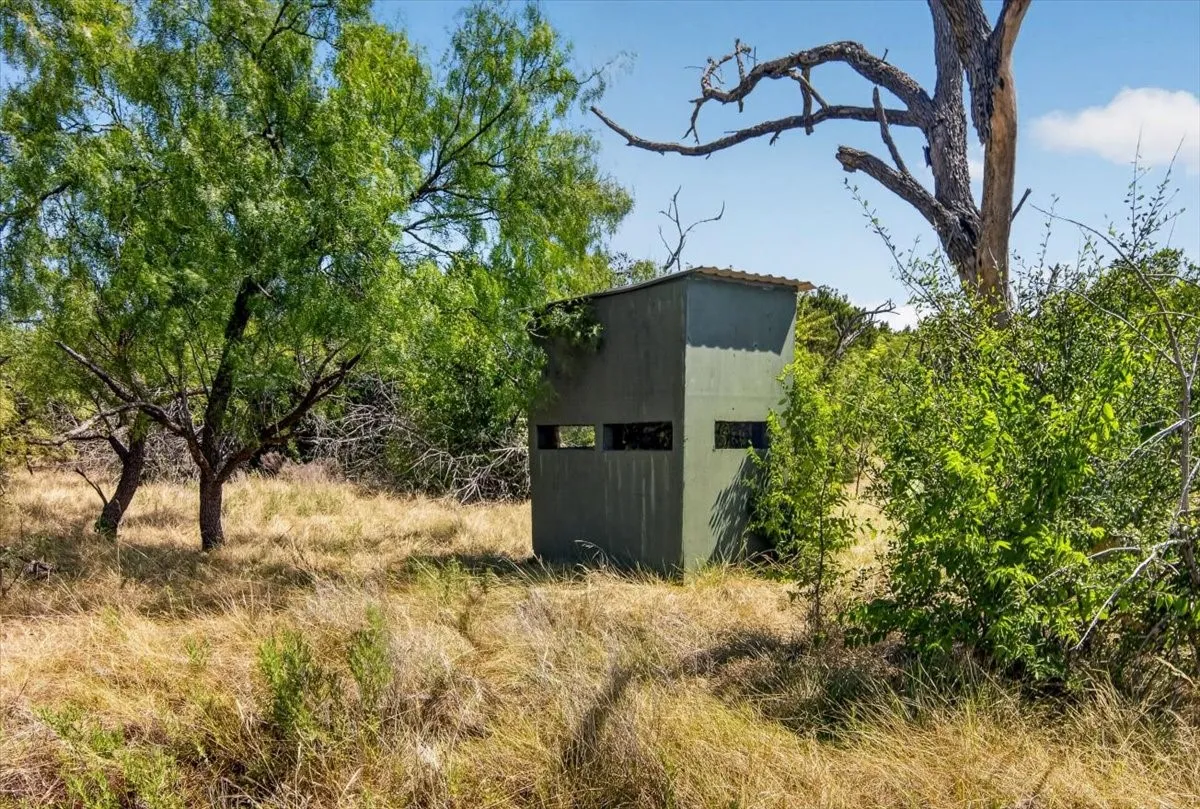 Single Family Residence For Sale in Coryell County , 910 Star Lane, Gatesville, Texas 76528, 3 Bedroom, 3 Bathroom, Garage spaces, 1,500 Sqft, built in 1990, mls#21348524, Real Estate Agent in Gatesville, Homes For Sale in Coryell county, Homes For Sale in Gatesville, Realtor in Gatesville Texas, Real Estate Brokerage Independent Realty Texas, Luminita Cordes Realtor