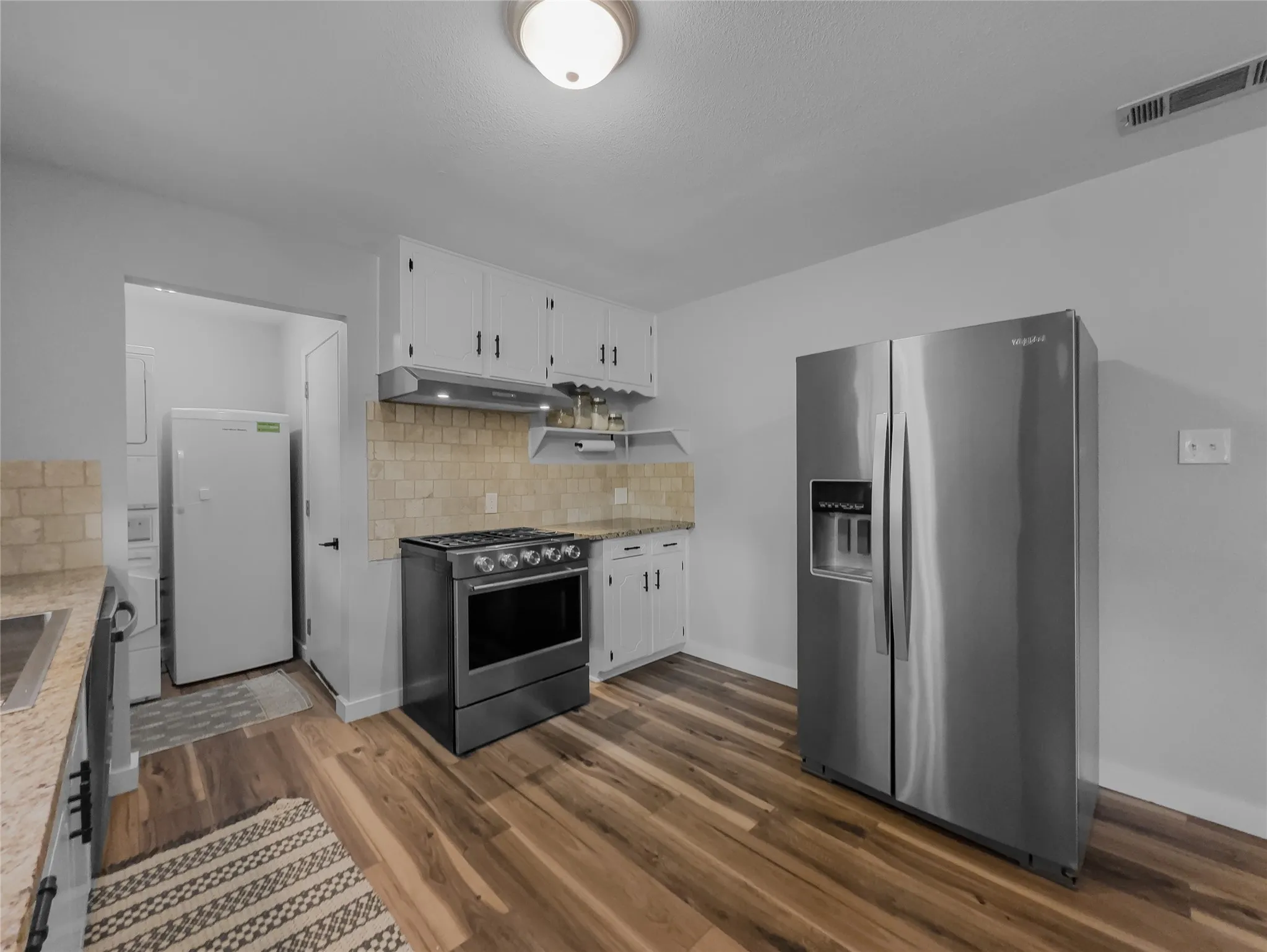 Single Family Residence For Sale in Tarrant County , 703 Whitener Road, Euless, Texas 76040, 3 Bedroom, 2 Bathroom, 2 Garage spaces, 1,023 Sqft, built in 1962, mls#21351540, Real Estate Agent in Euless, Homes For Sale in Tarrant county, Homes For Sale in Euless, Realtor in Euless Texas, Real Estate Brokerage Independent Realty Texas, Luminita Cordes Realtor