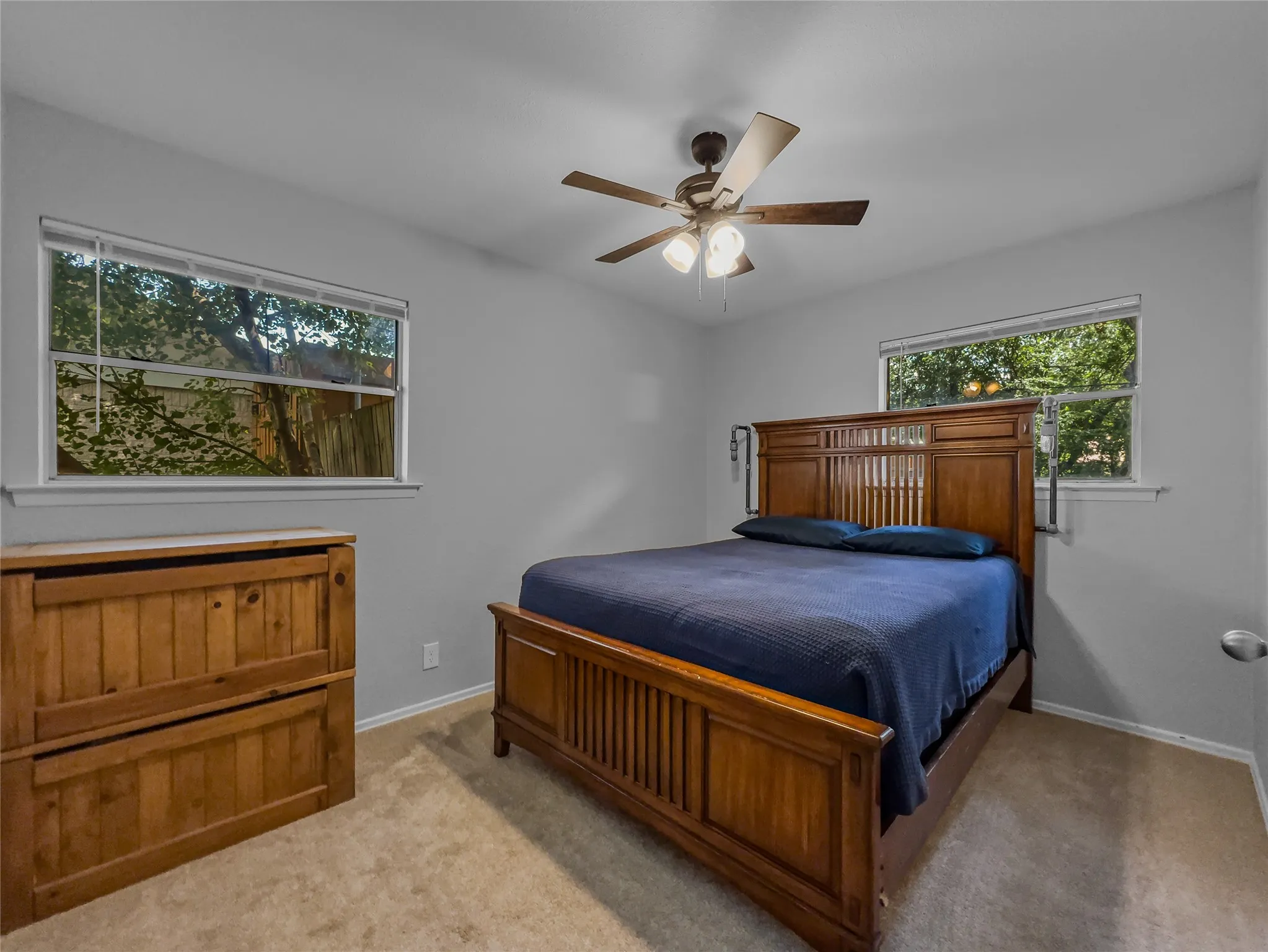 Single Family Residence For Sale in Tarrant County , 703 Whitener Road, Euless, Texas 76040, 3 Bedroom, 2 Bathroom, 2 Garage spaces, 1,023 Sqft, built in 1962, mls#21351540, Real Estate Agent in Euless, Homes For Sale in Tarrant county, Homes For Sale in Euless, Realtor in Euless Texas, Real Estate Brokerage Independent Realty Texas, Luminita Cordes Realtor