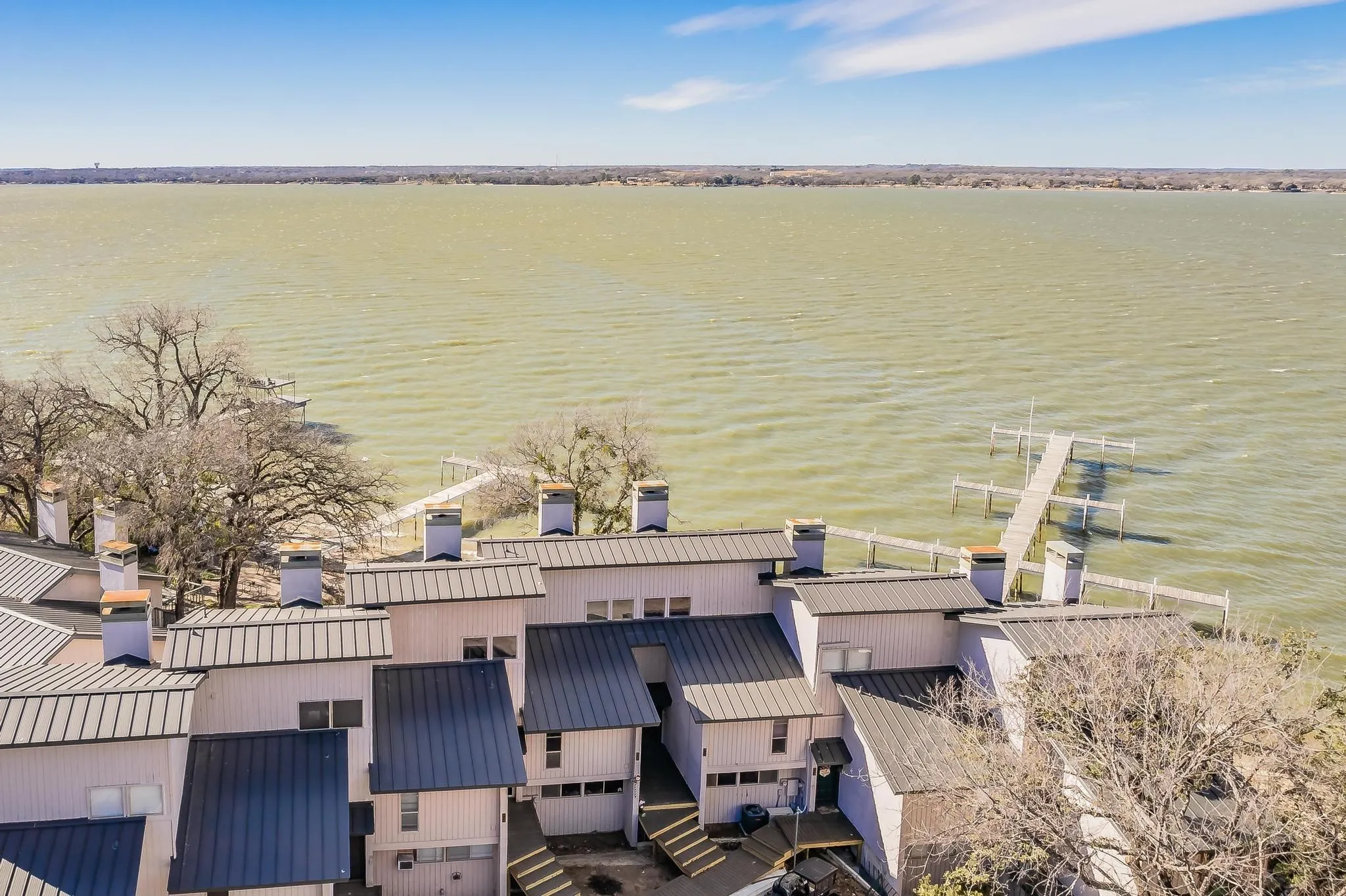 Condominium For Rent in Tarrant County , 9999 Boat Club Road 311, Fort Worth, Texas 76179, 3 Bedroom, 4 Bathroom, Garage spaces, 1,460 Sqft, built in 1970, mls#21348768, Real Estate Agent in Fort Worth, Homes For Rent in Tarrant county, Homes For Rent in Fort Worth, Realtor in Fort Worth Texas, Real Estate Brokerage Independent Realty Texas, Luminita Cordes Realtor
