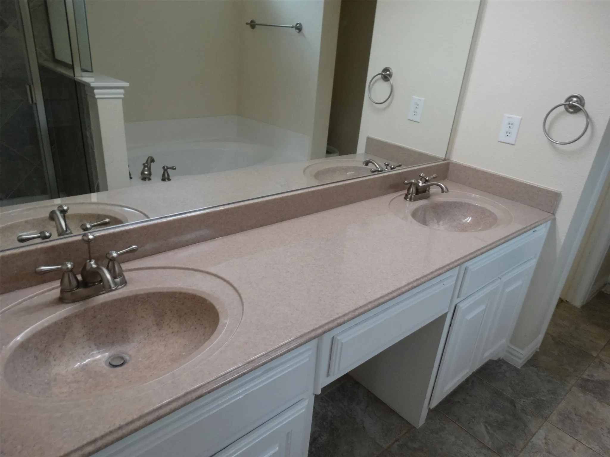 Single Family Residence For Rent in Collin County , 11897 Lampwick Lane, Frisco, Texas 75035, 4 Bedroom, 4 Bathroom, 2 Garage spaces, 3,603 Sqft, built in 2009, Price $3,300, mls#21352809, Real Estate Agent in Frisco, Homes For Rent in Collin county, Homes For Rent in Frisco, Realtor in Frisco Texas, Real Estate Brokerage Independent Realty Texas, Luminita Cordes Realtor