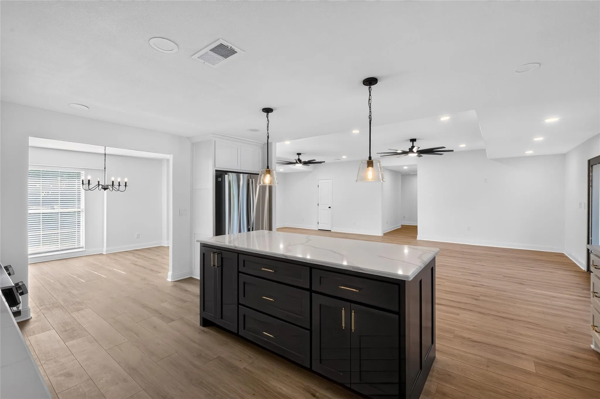 Single Family Residence For Rent in Mc Lennan County , 2808 Woodland Drive, Waco, Texas 76710, 4 Bedroom, 4 Bathroom, 2 Garage spaces, 2,808 Sqft, built in 1959, mls#21352350, Real Estate Agent in Waco, Homes For Rent in Mc Lennan county, Homes For Rent in Waco, Realtor in Waco Texas, Real Estate Brokerage Independent Realty Texas, Luminita Cordes Realtor