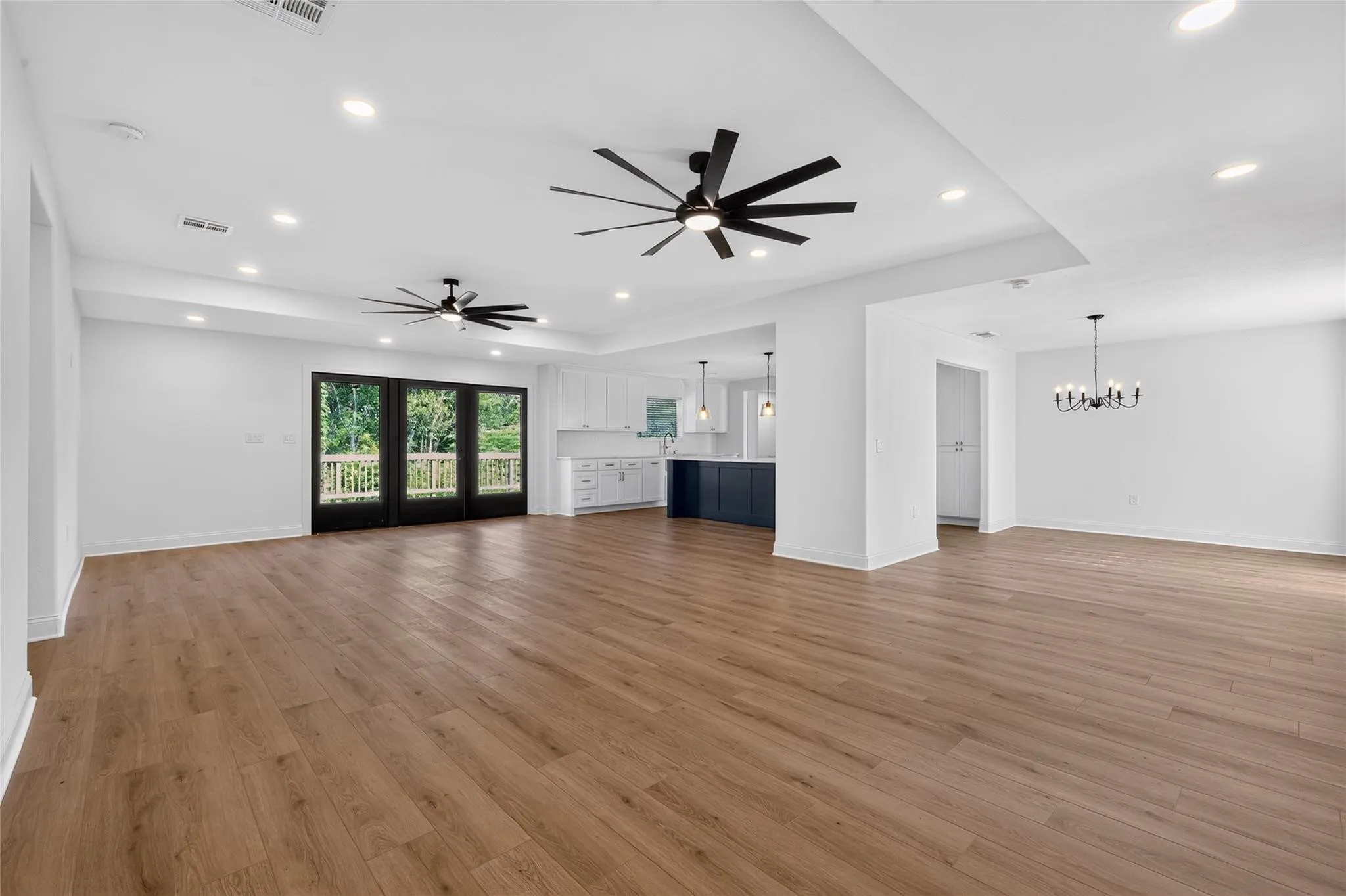 Single Family Residence For Rent in Mc Lennan County , 2808 Woodland Drive, Waco, Texas 76710, 4 Bedroom, 4 Bathroom, 2 Garage spaces, 2,808 Sqft, built in 1959, mls#21352350, Real Estate Agent in Waco, Homes For Rent in Mc Lennan county, Homes For Rent in Waco, Realtor in Waco Texas, Real Estate Brokerage Independent Realty Texas, Luminita Cordes Realtor
