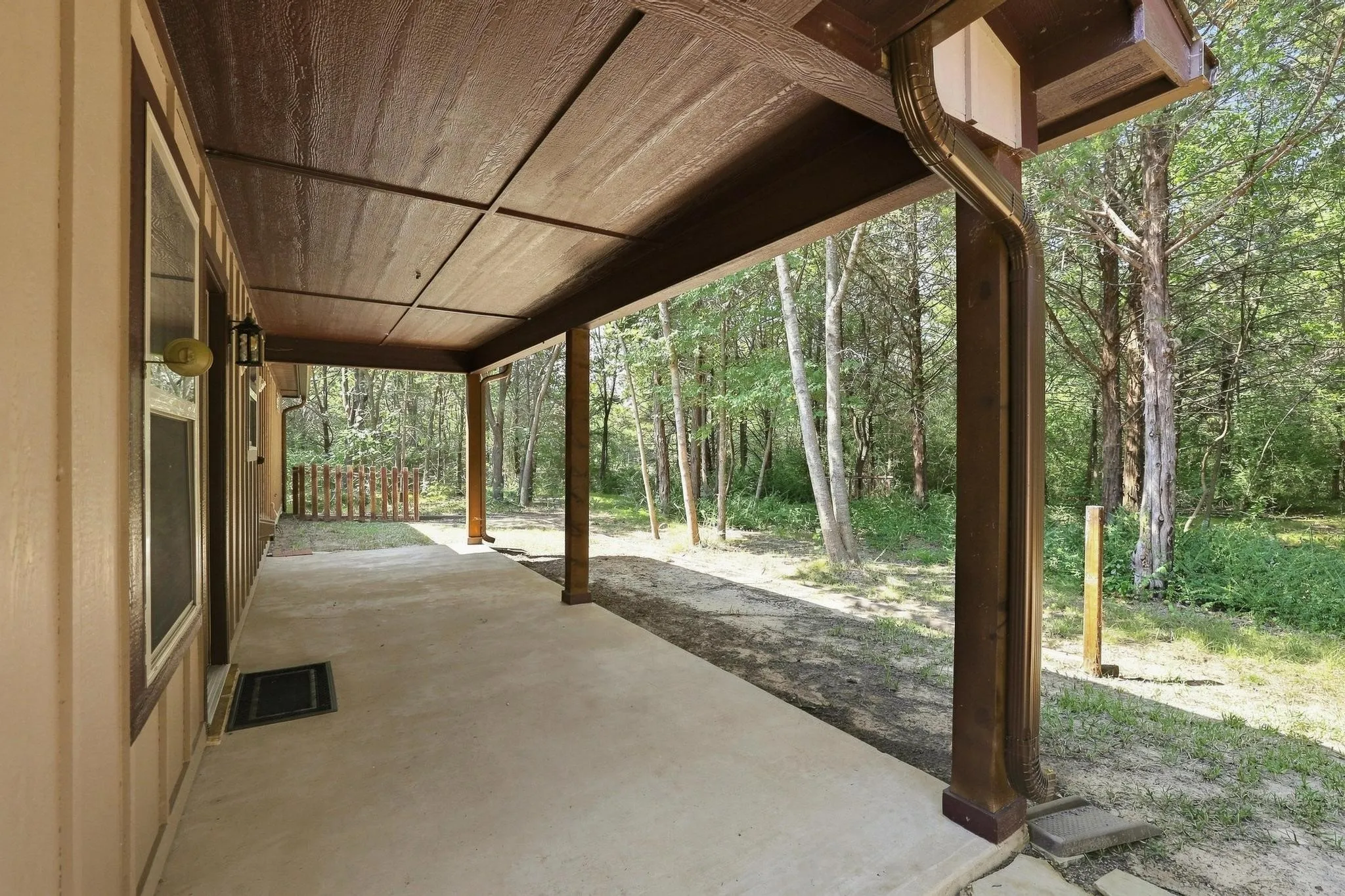 Single Family Residence For Sale in Grayson County , 85 County Road, Gordonville, Texas 76245, 2 Bedroom, 3 Bathroom, 2 Garage spaces, 1,204 Sqft, built in 2013, mls#21352305, Real Estate Agent in Gordonville, Homes For Sale in Grayson county, Homes For Sale in Gordonville, Realtor in Gordonville Texas, Real Estate Brokerage Independent Realty Texas, Luminita Cordes Realtor