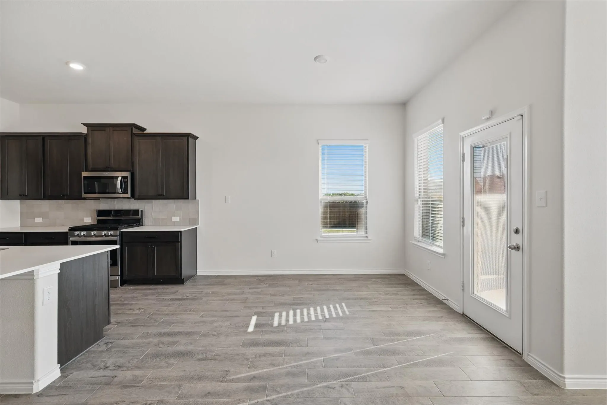 Single Family Residence For Rent in Denton County , 11112 Summer Rain Boulevard, Aubrey, Texas 76227, 4 Bedrooms, 3 Bathrooms, 2 Garage spaces, 2,510 Sqft, built in 2022, Price $2,600, mls#21349308, Real Estate Agent in Aubrey, Homes For Rent in Denton county, Homes For Rent in Aubrey, Realtor in Aubrey Texas, Real Estate Brokerage Independent Realty Texas, Luminita Cordes Realtor