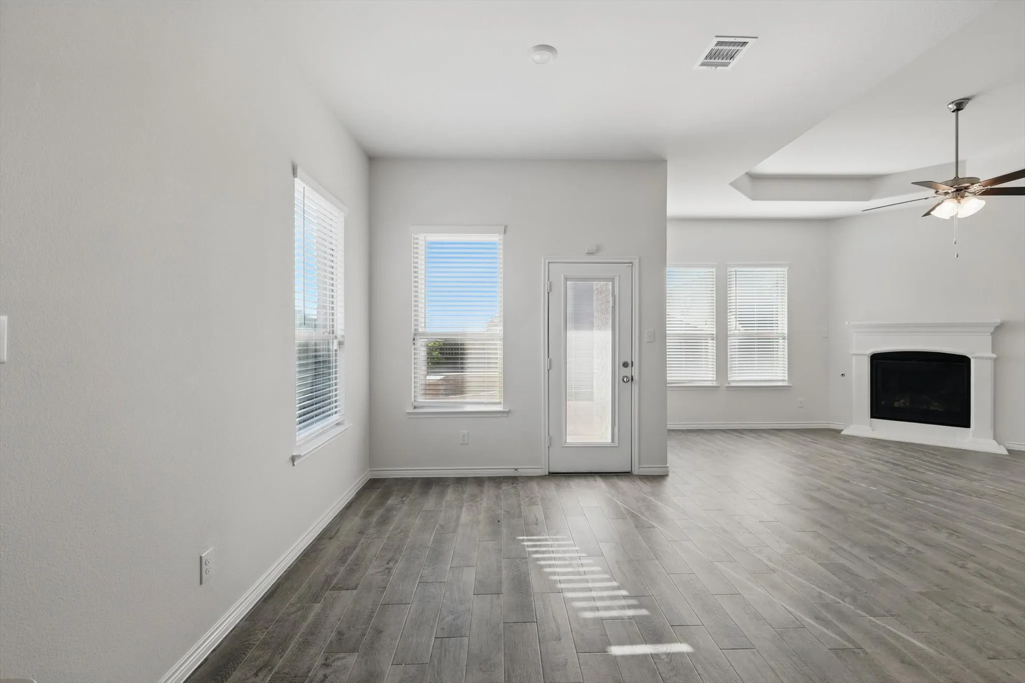 Single Family Residence For Rent in Denton County , 11112 Summer Rain Boulevard, Aubrey, Texas 76227, 4 Bedrooms, 3 Bathrooms, 2 Garage spaces, 2,510 Sqft, built in 2022, Price $2,600, mls#21349308, Real Estate Agent in Aubrey, Homes For Rent in Denton county, Homes For Rent in Aubrey, Realtor in Aubrey Texas, Real Estate Brokerage Independent Realty Texas, Luminita Cordes Realtor