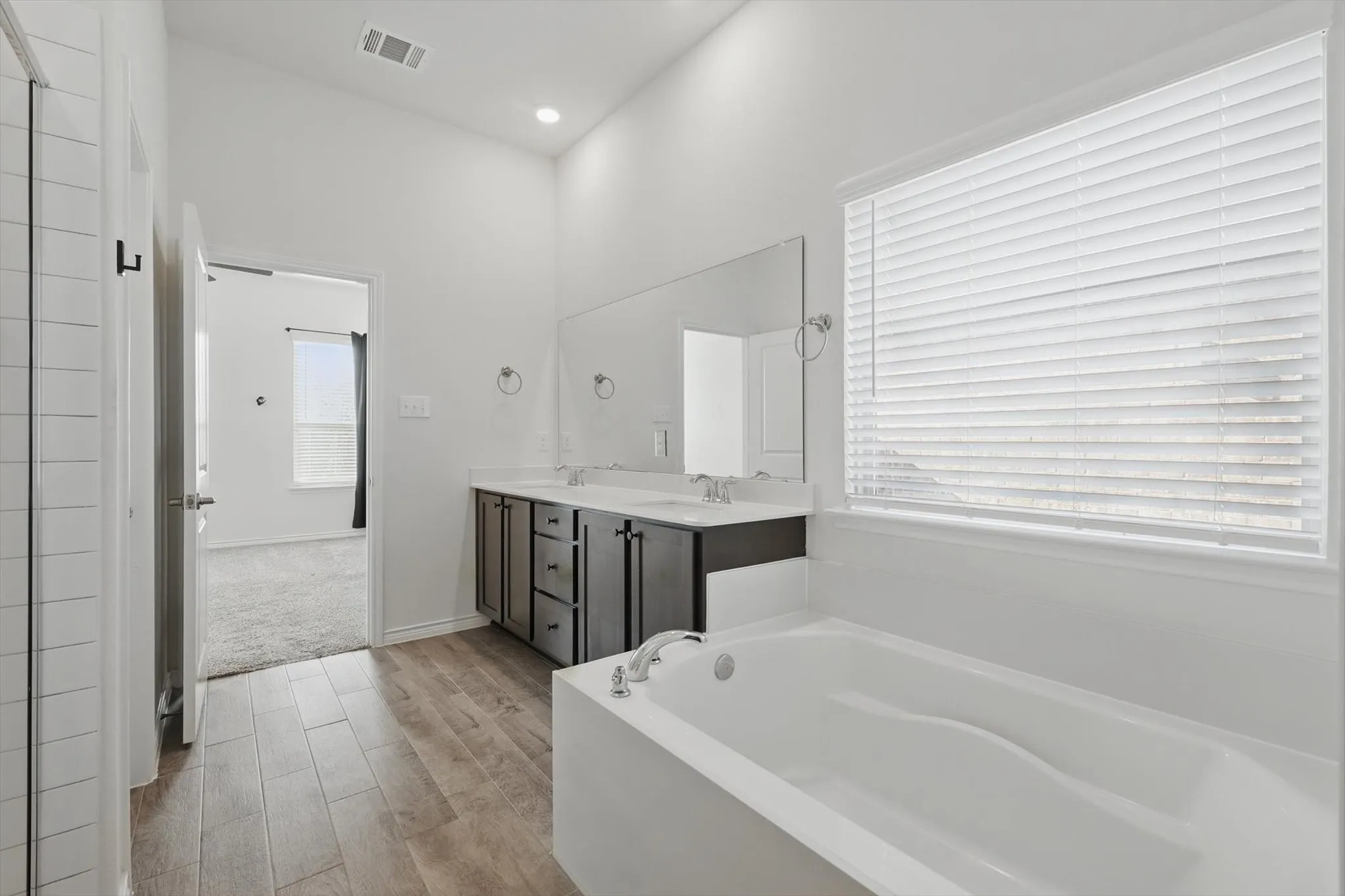 Single Family Residence For Rent in Denton County , 11112 Summer Rain Boulevard, Aubrey, Texas 76227, 4 Bedrooms, 3 Bathrooms, 2 Garage spaces, 2,510 Sqft, built in 2022, Price $2,600, mls#21349308, Real Estate Agent in Aubrey, Homes For Rent in Denton county, Homes For Rent in Aubrey, Realtor in Aubrey Texas, Real Estate Brokerage Independent Realty Texas, Luminita Cordes Realtor