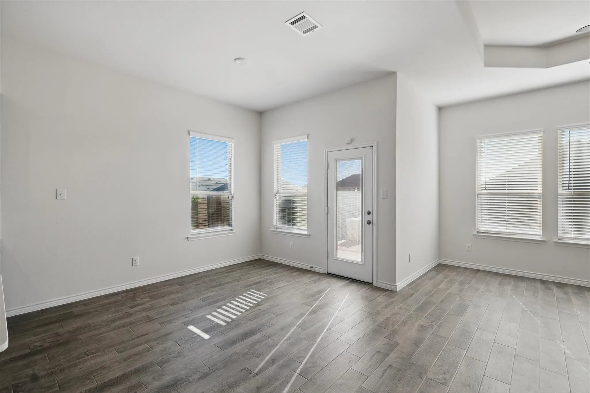 Single Family Residence For Rent in Denton County , 11112 Summer Rain Boulevard, Aubrey, Texas 76227, 4 Bedrooms, 3 Bathrooms, 2 Garage spaces, 2,510 Sqft, built in 2022, Price $2,600, mls#21349308, Real Estate Agent in Aubrey, Homes For Rent in Denton county, Homes For Rent in Aubrey, Realtor in Aubrey Texas, Real Estate Brokerage Independent Realty Texas, Luminita Cordes Realtor