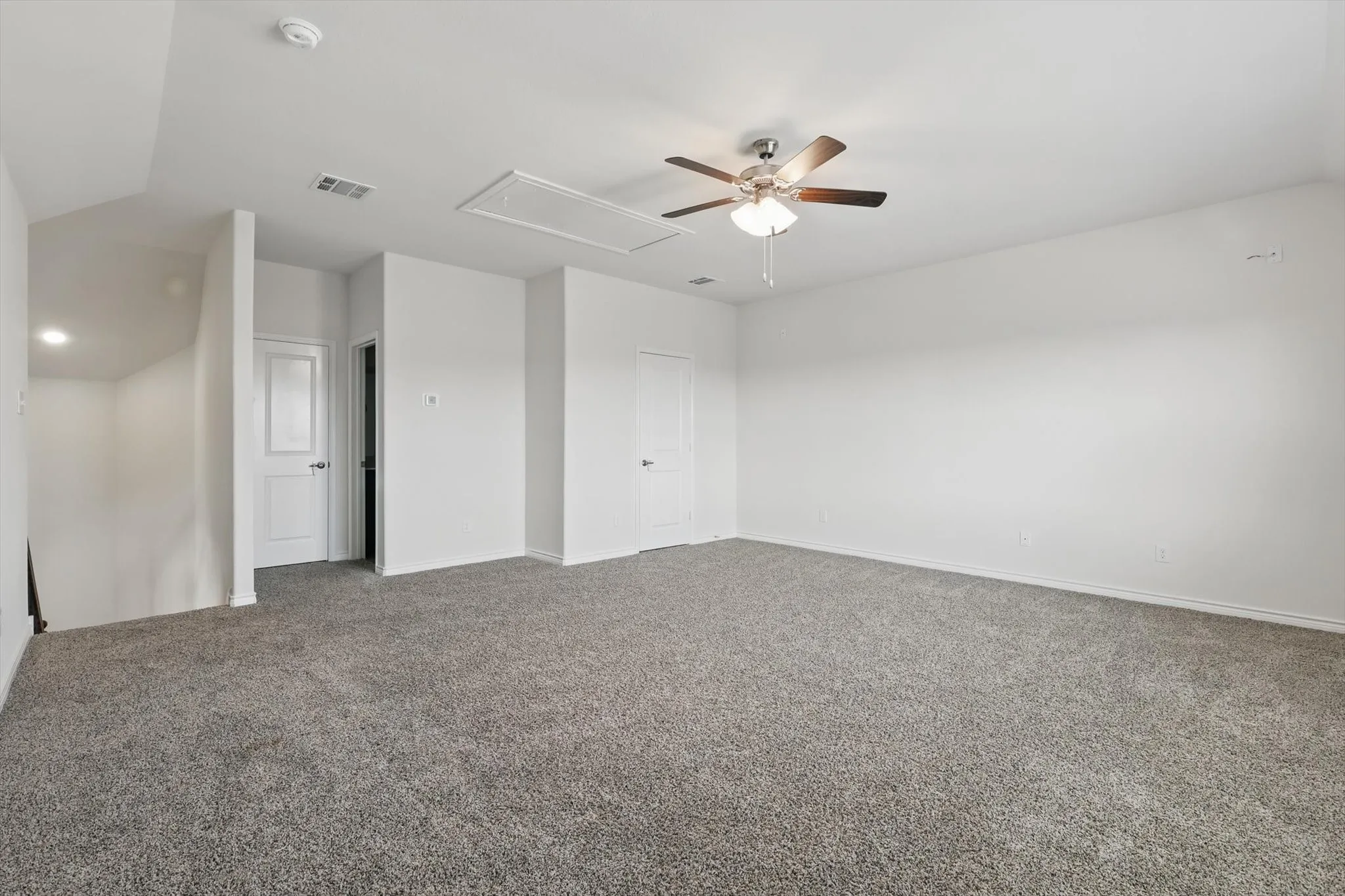 Single Family Residence For Rent in Denton County , 11112 Summer Rain Boulevard, Aubrey, Texas 76227, 4 Bedrooms, 3 Bathrooms, 2 Garage spaces, 2,510 Sqft, built in 2022, Price $2,600, mls#21349308, Real Estate Agent in Aubrey, Homes For Rent in Denton county, Homes For Rent in Aubrey, Realtor in Aubrey Texas, Real Estate Brokerage Independent Realty Texas, Luminita Cordes Realtor