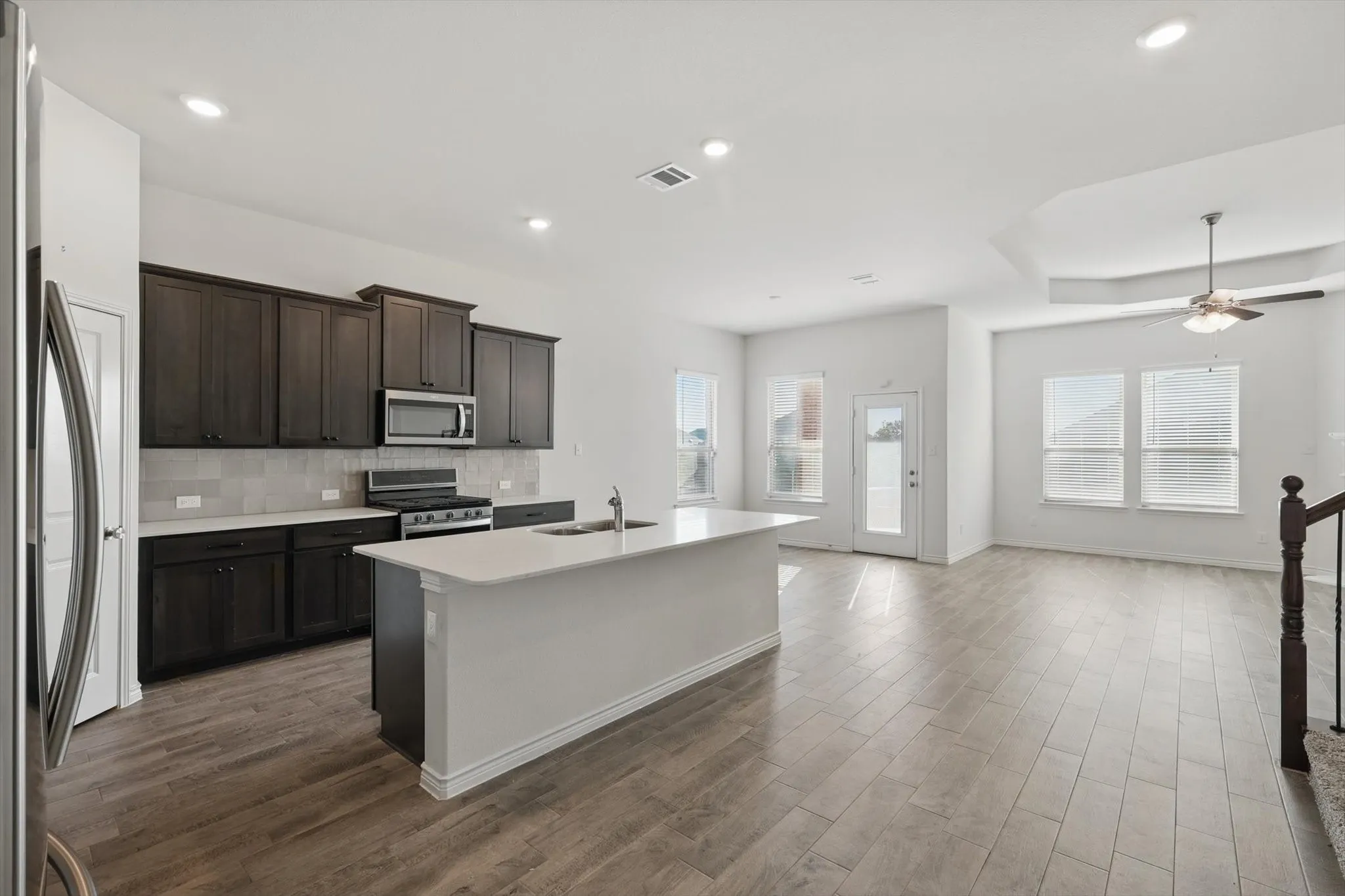 Single Family Residence For Rent in Denton County , 11112 Summer Rain Boulevard, Aubrey, Texas 76227, 4 Bedrooms, 3 Bathrooms, 2 Garage spaces, 2,510 Sqft, built in 2022, Price $2,600, mls#21349308, Real Estate Agent in Aubrey, Homes For Rent in Denton county, Homes For Rent in Aubrey, Realtor in Aubrey Texas, Real Estate Brokerage Independent Realty Texas, Luminita Cordes Realtor
