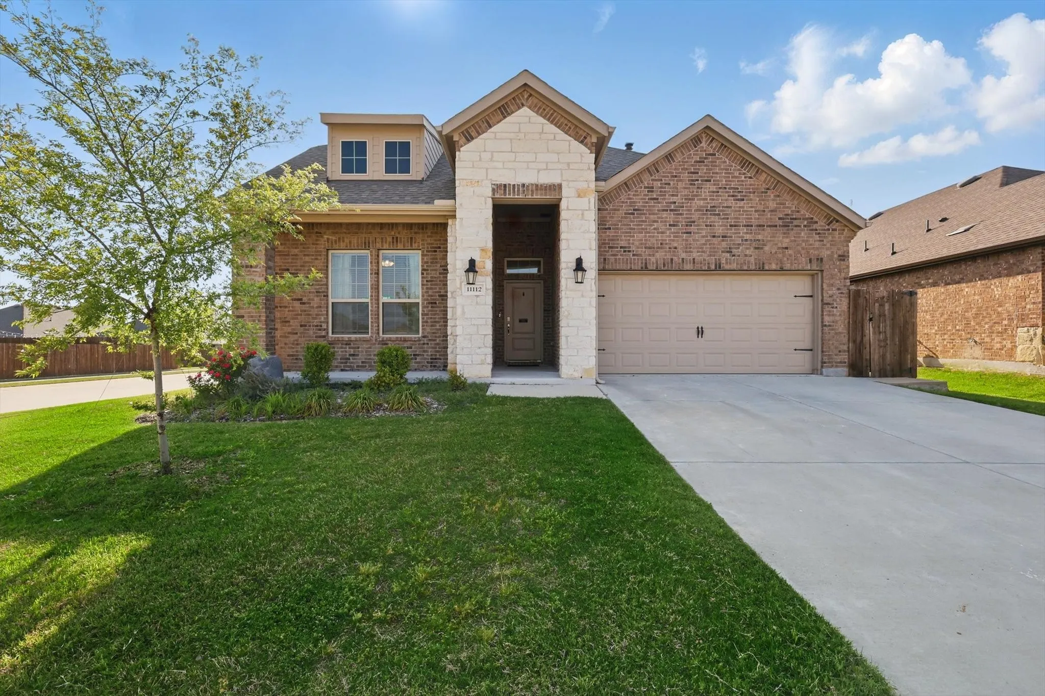 Single Family Residence For Rent in Denton County , 11112 Summer Rain Boulevard, Aubrey, Texas 76227, 4 Bedrooms, 3 Bathrooms, 2 Garage spaces, 2,510 Sqft, built in 2022, Price $2,600, mls#21349308, Real Estate Agent in Aubrey, Homes For Rent in Denton county, Homes For Rent in Aubrey, Realtor in Aubrey Texas, Real Estate Brokerage Independent Realty Texas, Luminita Cordes Realtor