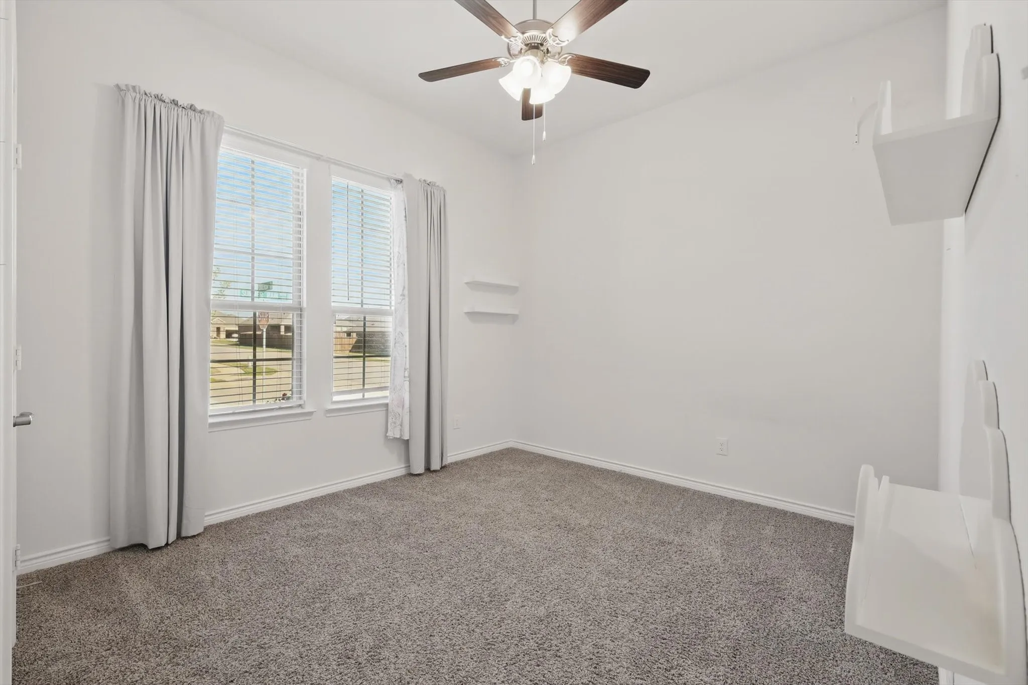 Single Family Residence For Rent in Denton County , 11112 Summer Rain Boulevard, Aubrey, Texas 76227, 4 Bedrooms, 3 Bathrooms, 2 Garage spaces, 2,510 Sqft, built in 2022, Price $2,600, mls#21349308, Real Estate Agent in Aubrey, Homes For Rent in Denton county, Homes For Rent in Aubrey, Realtor in Aubrey Texas, Real Estate Brokerage Independent Realty Texas, Luminita Cordes Realtor