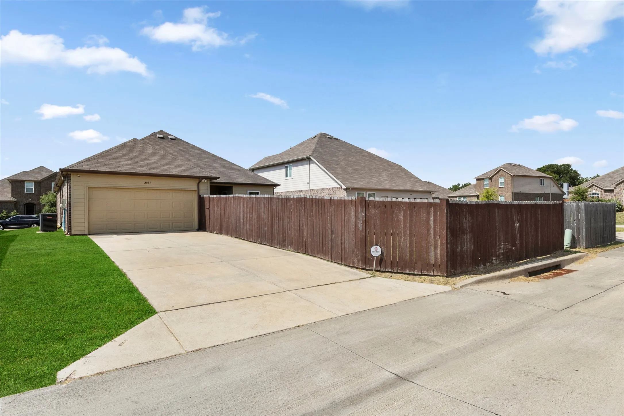 Single Family Residence For Rent in Dallas County , 2057 Buttonwood Street, Lancaster, Texas 75146, 3 Bedroom, 2 Bathroom, 2 Garage spaces, 1,628 Sqft, built in 2020, mls#21352838, Real Estate Agent in Lancaster, Homes For Rent in Dallas county, Homes For Rent in Lancaster, Realtor in Lancaster Texas, Real Estate Brokerage Independent Realty Texas, Luminita Cordes Realtor
