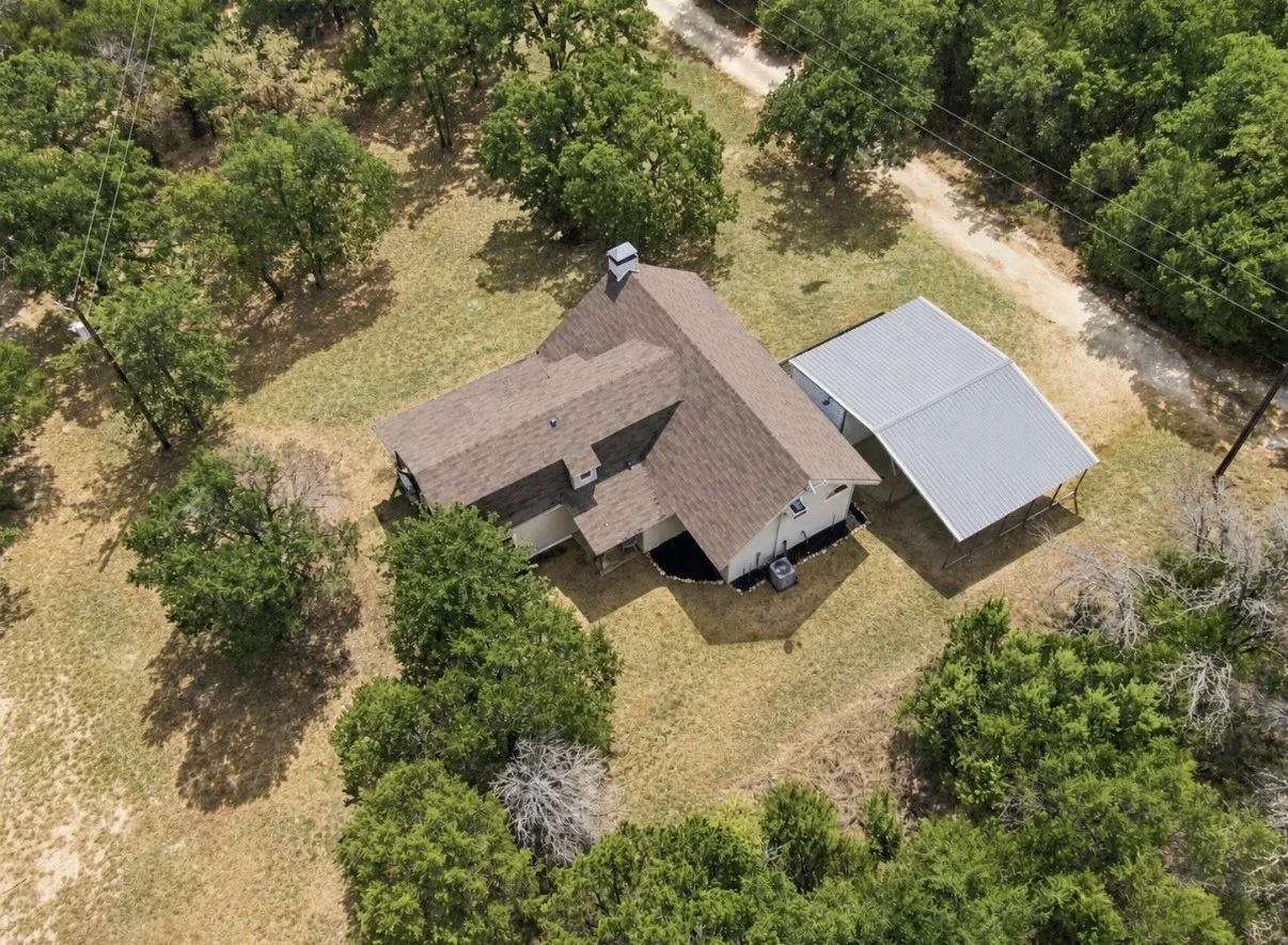 Single Family Residence For Sale in Somervell County , 2117 County Road 2010 B, Glen Rose, Texas 76043, 3 Bedroom, 2 Bathroom, Garage spaces, 1,817 Sqft, built in 2001, mls#21336707, Real Estate Agent in Glen Rose, Homes For Sale in Somervell county, Homes For Sale in Glen Rose, Realtor in Glen Rose Texas, Real Estate Brokerage Independent Realty Texas, Luminita Cordes Realtor