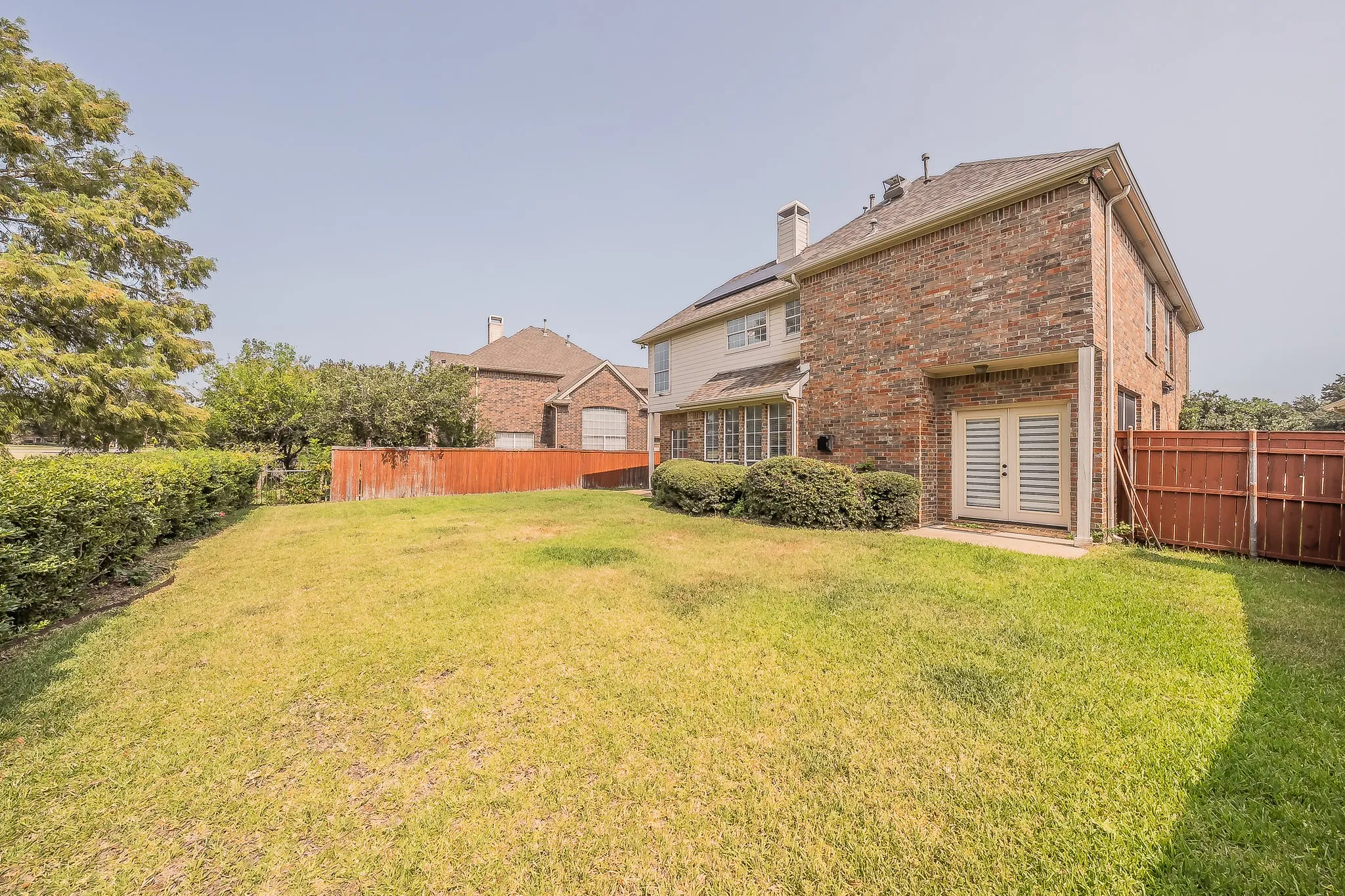 Single Family Residence For Sale in Dallas County , 10503 Waters Drive, Irving, Texas 75063, 4 Bedroom, 3 Bathroom, 2 Garage spaces, 2,458 Sqft, built in 1994, mls#21351377, Real Estate Agent in Irving, Homes For Sale in Dallas county, Homes For Sale in Irving, Realtor in Irving Texas, Real Estate Brokerage Independent Realty Texas, Luminita Cordes Realtor