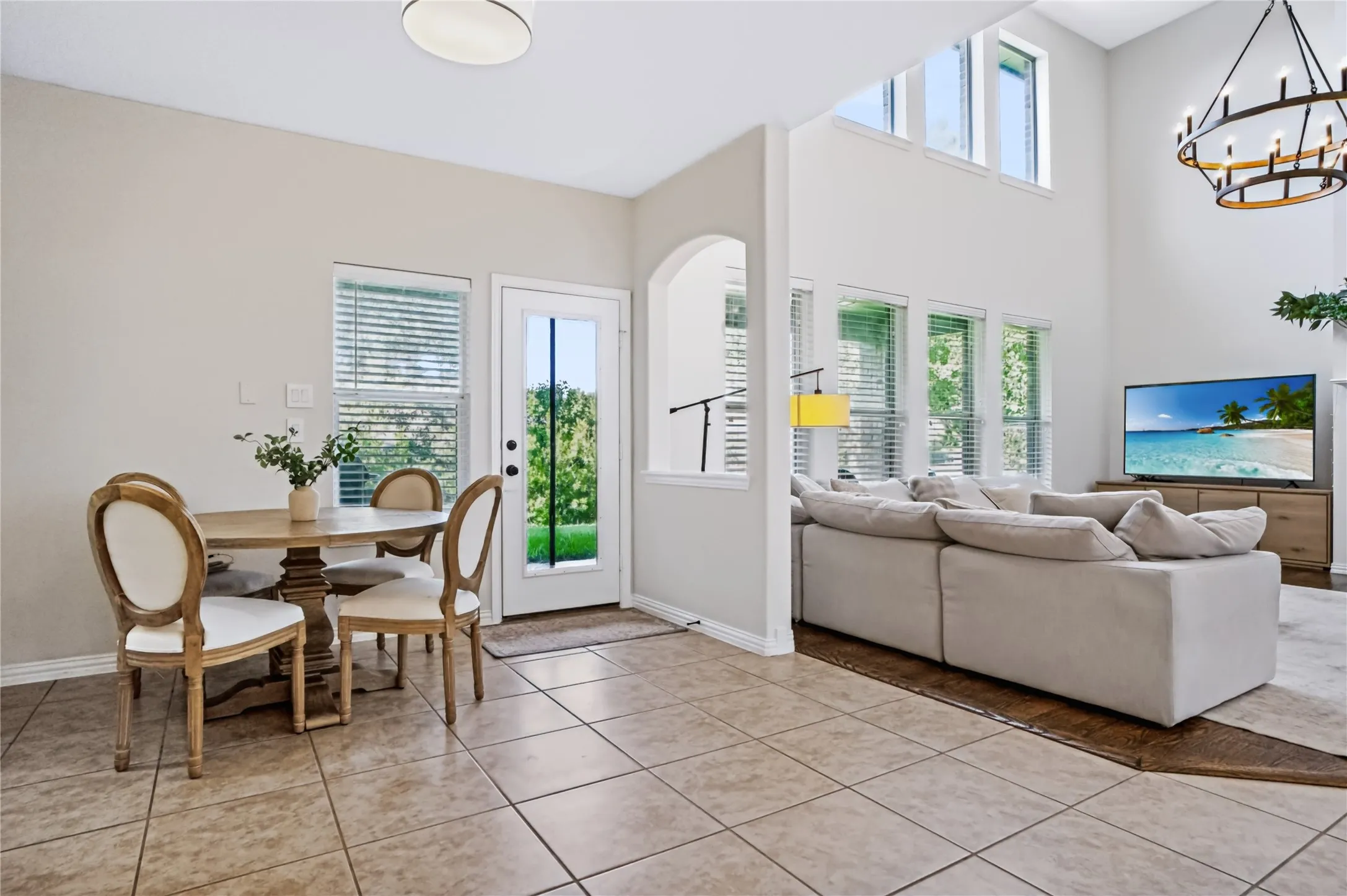 Single Family Residence For Sale in Tarrant County , 1320 Briar Ridge Drive, Keller, Texas 76248, 5 Bedroom, 4 Bathroom, 3 Garage spaces, 4,277 Sqft, built in 2005, mls#21352365, Real Estate Agent in Keller, Homes For Sale in Tarrant county, Homes For Sale in Keller, Realtor in Keller Texas, Real Estate Brokerage Independent Realty Texas, Luminita Cordes Realtor