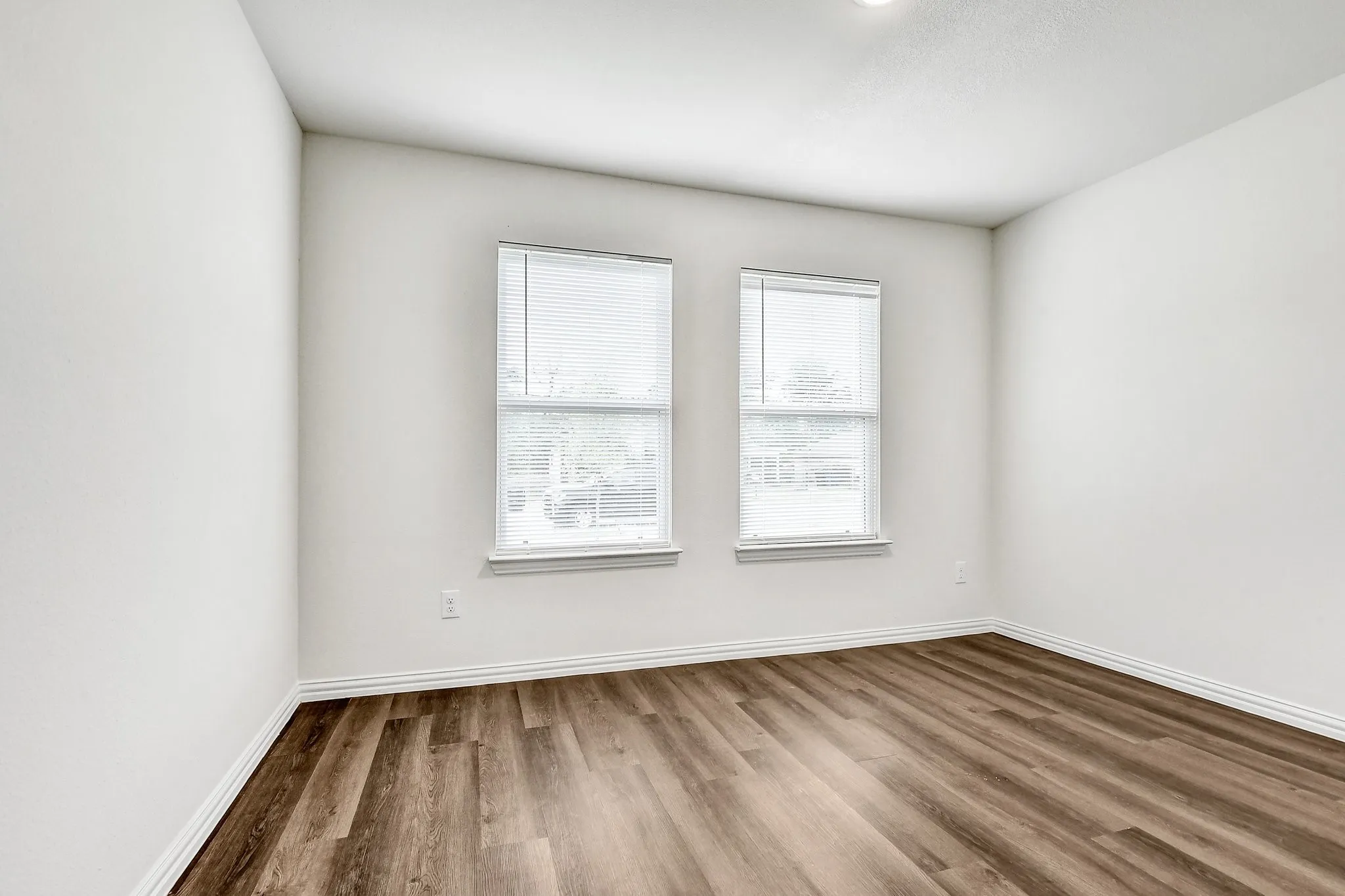 Single Family Residence For Rent in Grayson County , 419 E Hull Street, Denison, Texas 75021, 3 Bedroom, 2 Bathroom, 2 Garage spaces, 1,282 Sqft, built in 2023, mls#21352825, Real Estate Agent in Denison, Homes For Rent in Grayson county, Homes For Rent in Denison, Realtor in Denison Texas, Real Estate Brokerage Independent Realty Texas, Luminita Cordes Realtor