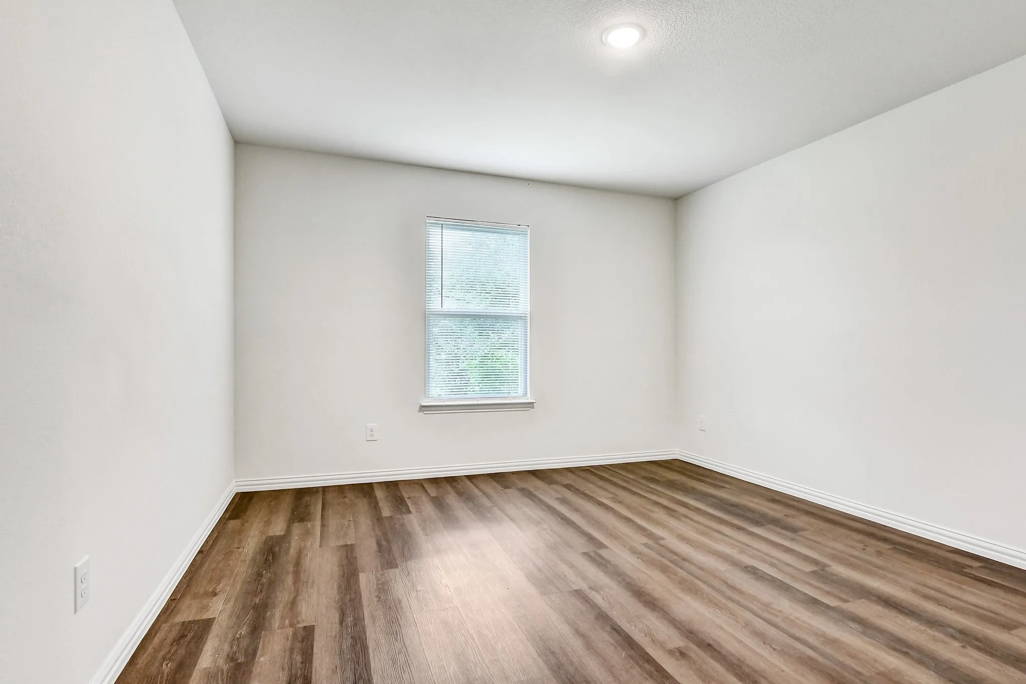 Single Family Residence For Rent in Grayson County , 419 E Hull Street, Denison, Texas 75021, 3 Bedroom, 2 Bathroom, 2 Garage spaces, 1,282 Sqft, built in 2023, mls#21352825, Real Estate Agent in Denison, Homes For Rent in Grayson county, Homes For Rent in Denison, Realtor in Denison Texas, Real Estate Brokerage Independent Realty Texas, Luminita Cordes Realtor