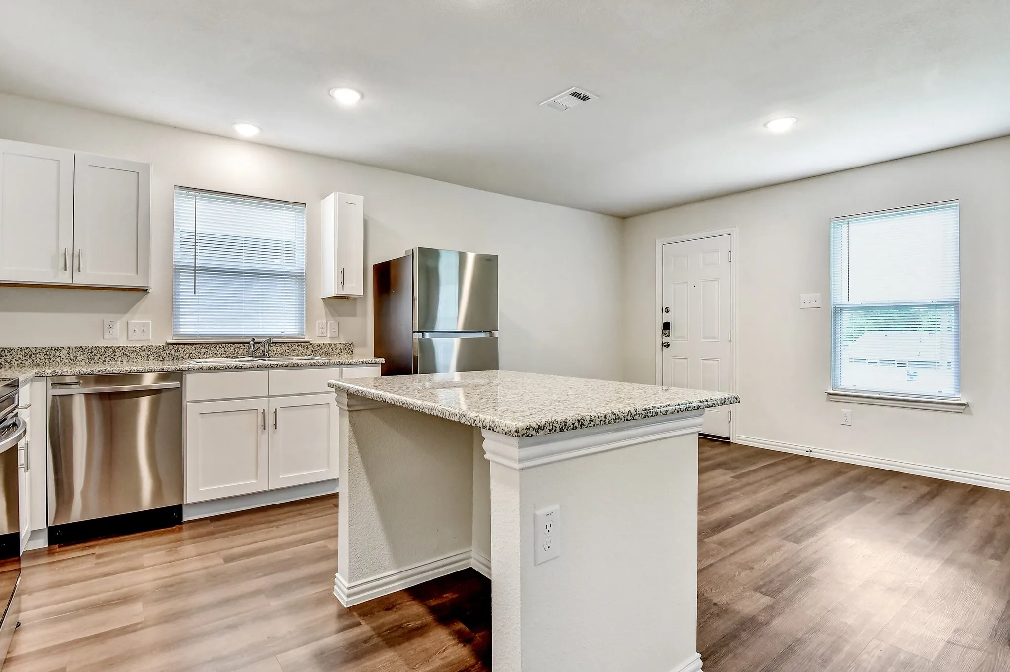 Single Family Residence For Rent in Grayson County , 419 E Hull Street, Denison, Texas 75021, 3 Bedroom, 2 Bathroom, 2 Garage spaces, 1,282 Sqft, built in 2023, mls#21352825, Real Estate Agent in Denison, Homes For Rent in Grayson county, Homes For Rent in Denison, Realtor in Denison Texas, Real Estate Brokerage Independent Realty Texas, Luminita Cordes Realtor