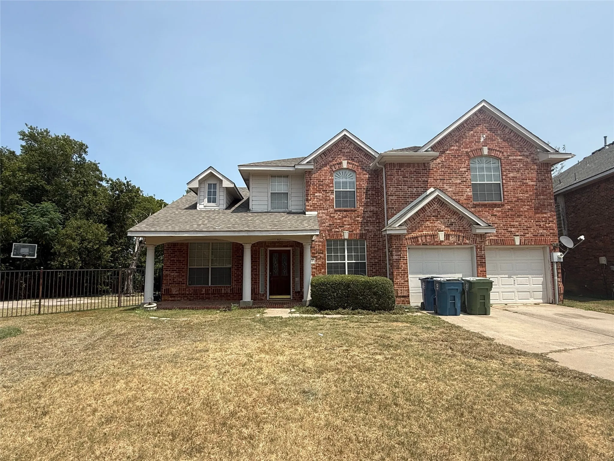 Single Family Residence For Rent in Denton County , 1313 Baythorne Drive, Lewisville, Texas 75077, 5 Bedroom, 4 Bathroom, 2 Garage spaces, 3,258 Sqft, built in 1997, mls#21352848, Real Estate Agent in Lewisville, Homes For Rent in Denton county, Homes For Rent in Lewisville, Realtor in Lewisville Texas, Real Estate Brokerage Independent Realty Texas, Luminita Cordes Realtor