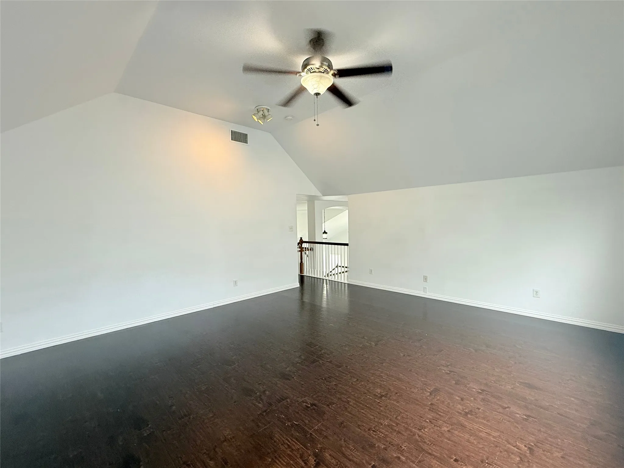 Single Family Residence For Rent in Denton County , 1313 Baythorne Drive, Lewisville, Texas 75077, 5 Bedroom, 4 Bathroom, 2 Garage spaces, 3,258 Sqft, built in 1997, mls#21352848, Real Estate Agent in Lewisville, Homes For Rent in Denton county, Homes For Rent in Lewisville, Realtor in Lewisville Texas, Real Estate Brokerage Independent Realty Texas, Luminita Cordes Realtor