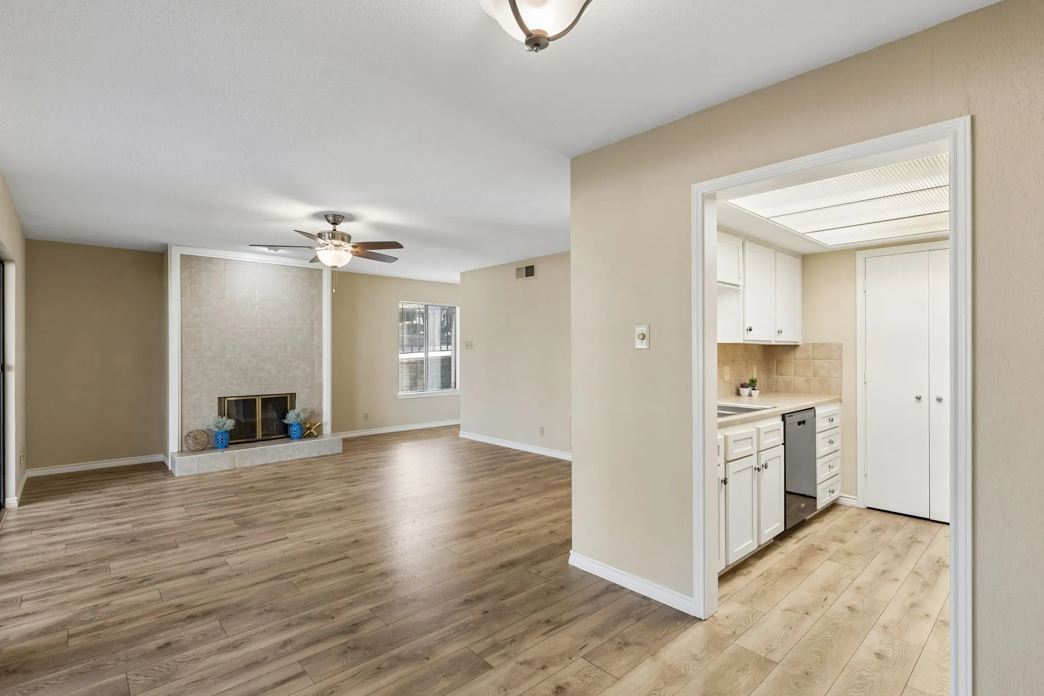 Here you can really see the open concept living space